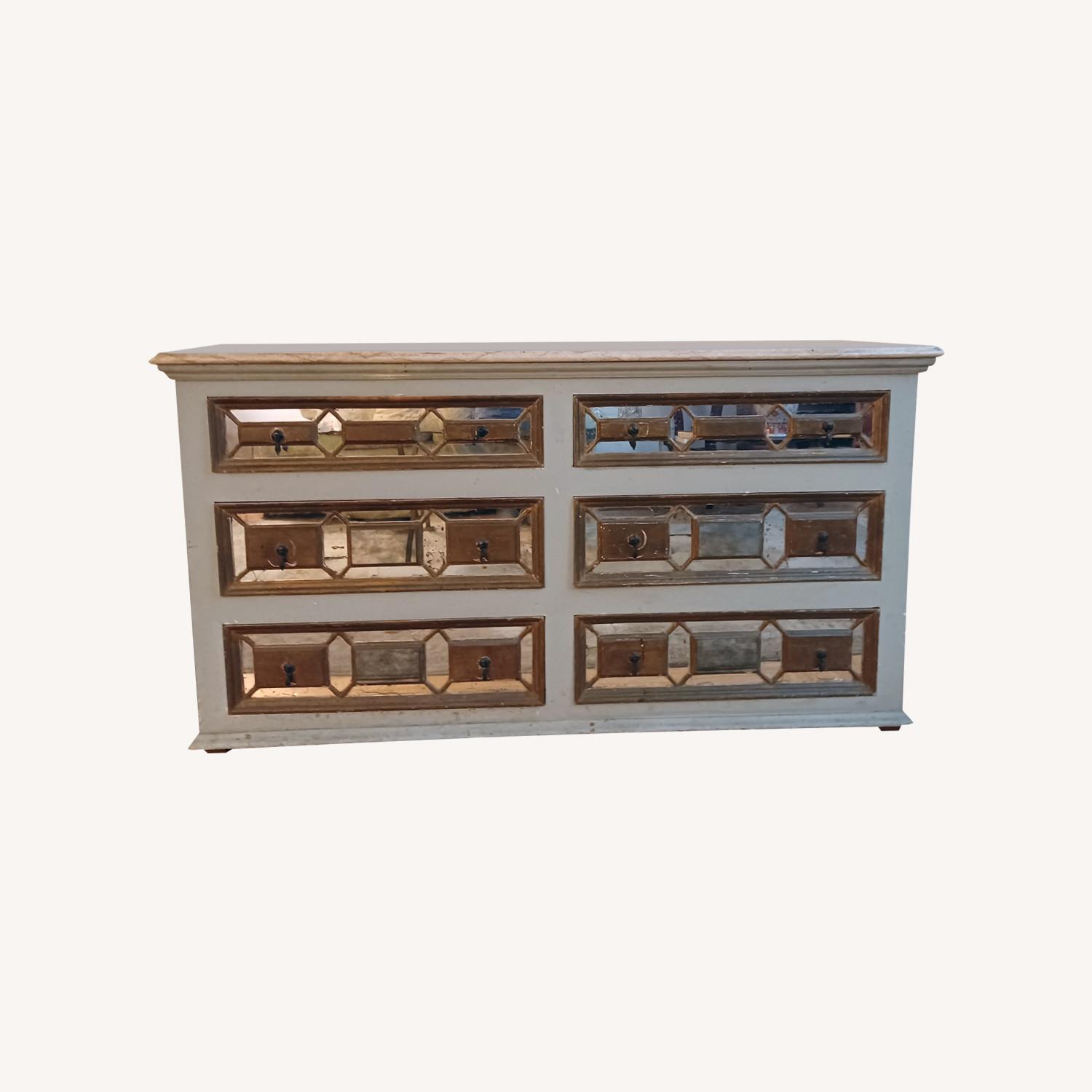 French Vanity - image-0