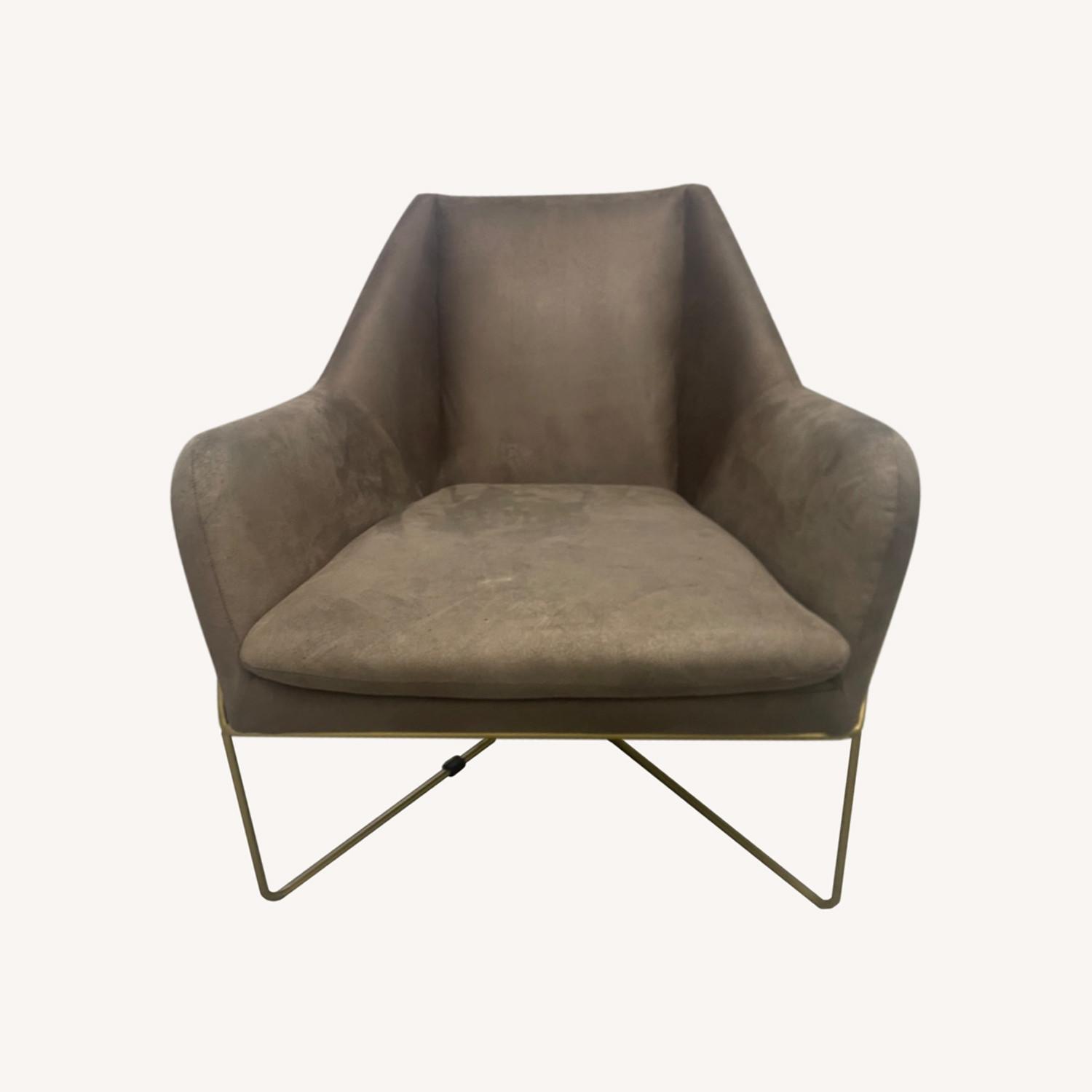 Ashley Accent Chair - image-0