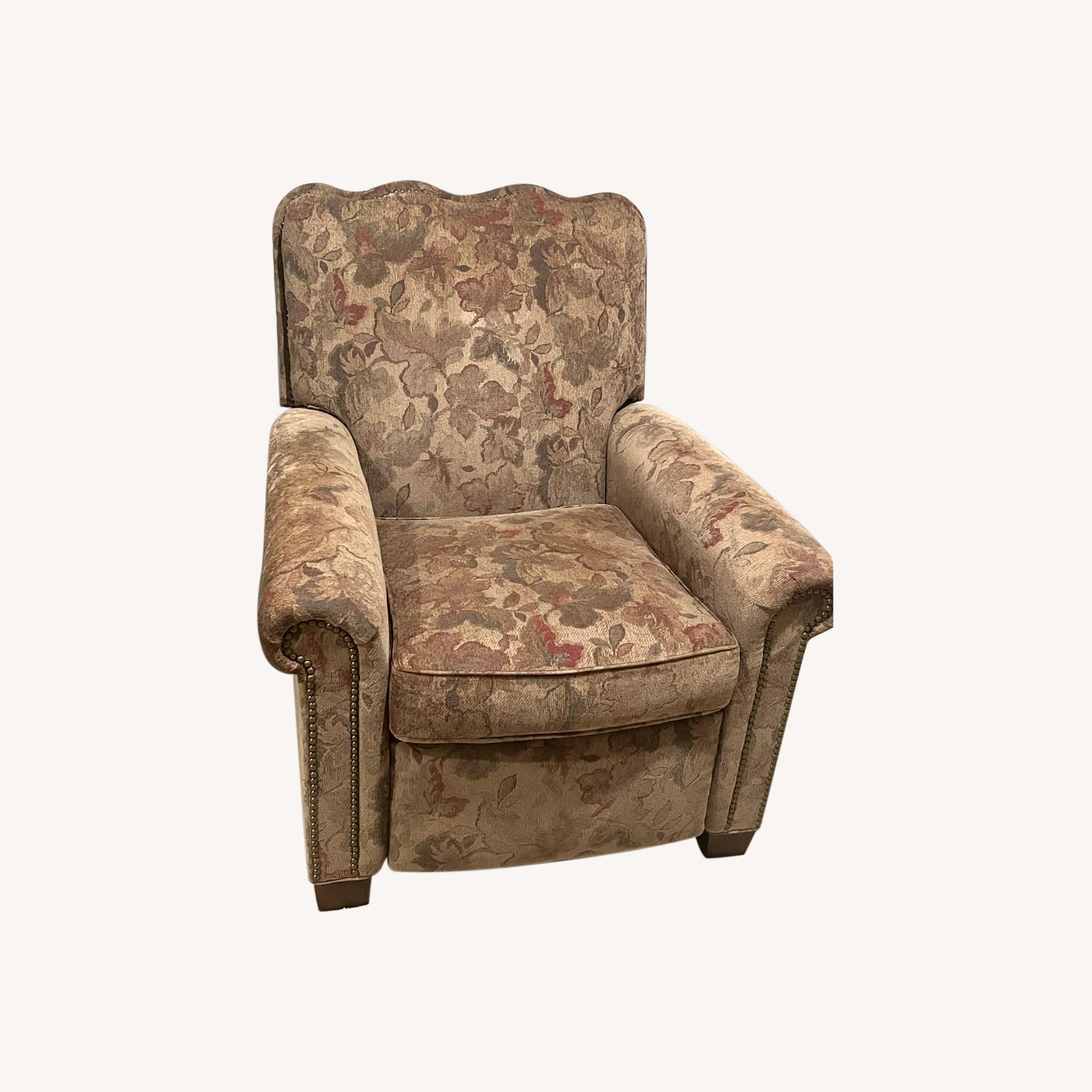 Custom Recliner - image-0