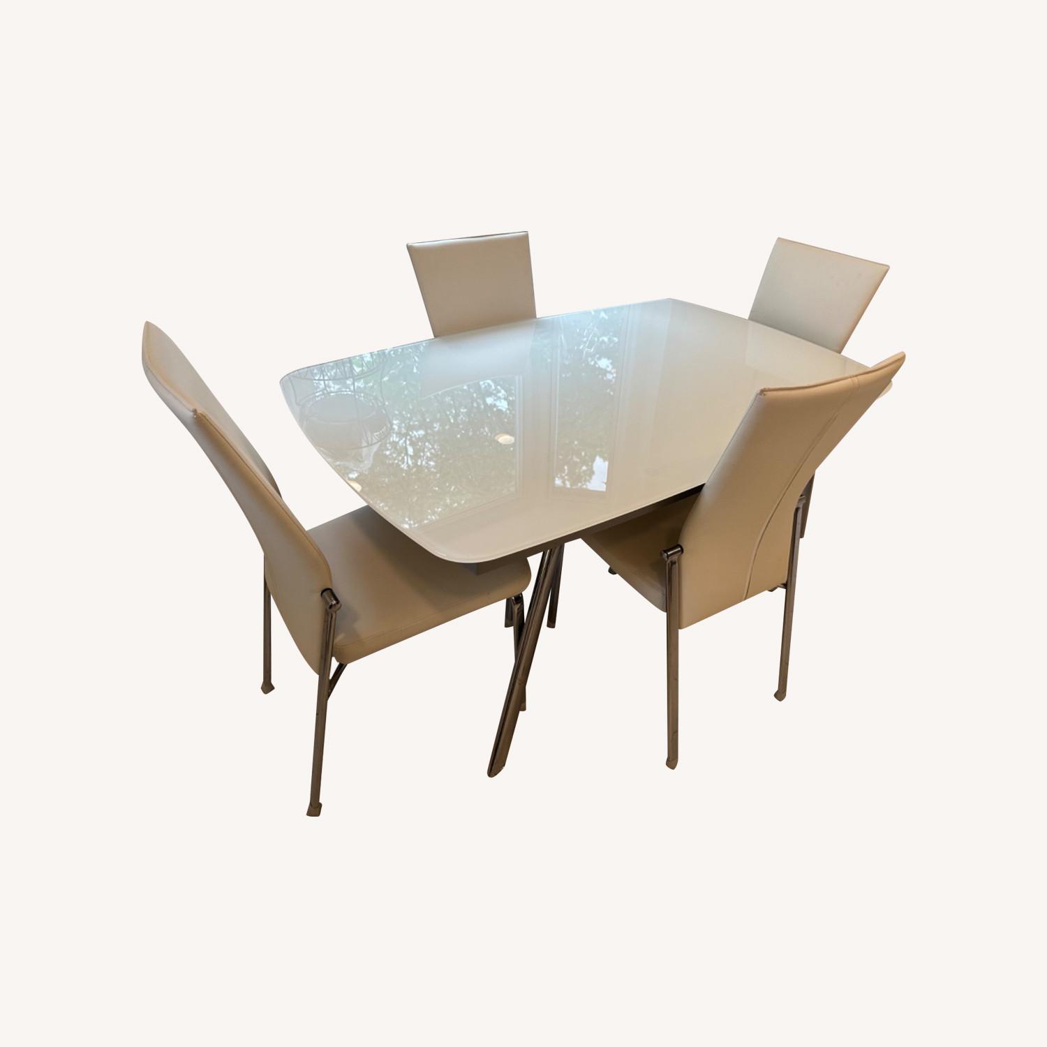 Raymour & Flanigan Dining Table Set - image-0