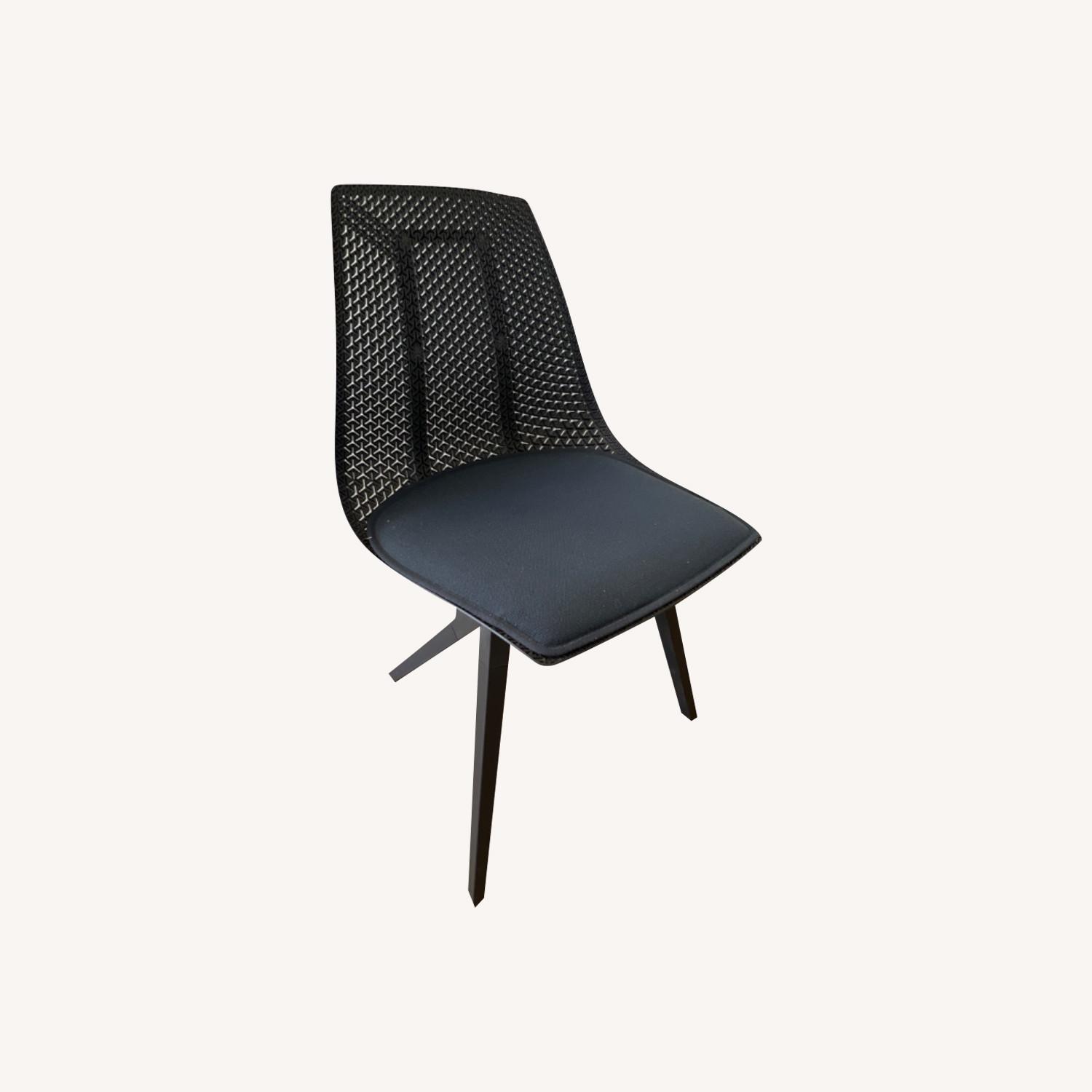 Noho Move Chair with Topper - image-0