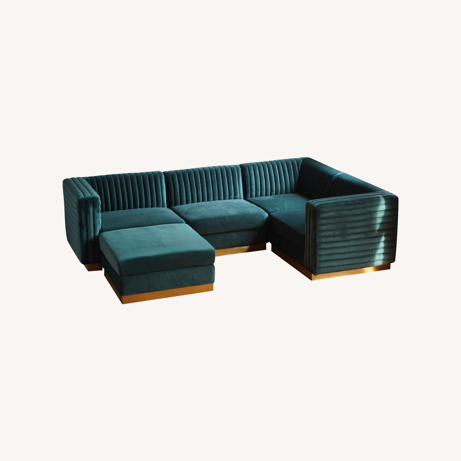 Modern Modular 5 Piece Sectional Sofa Green Velvet - image-6
