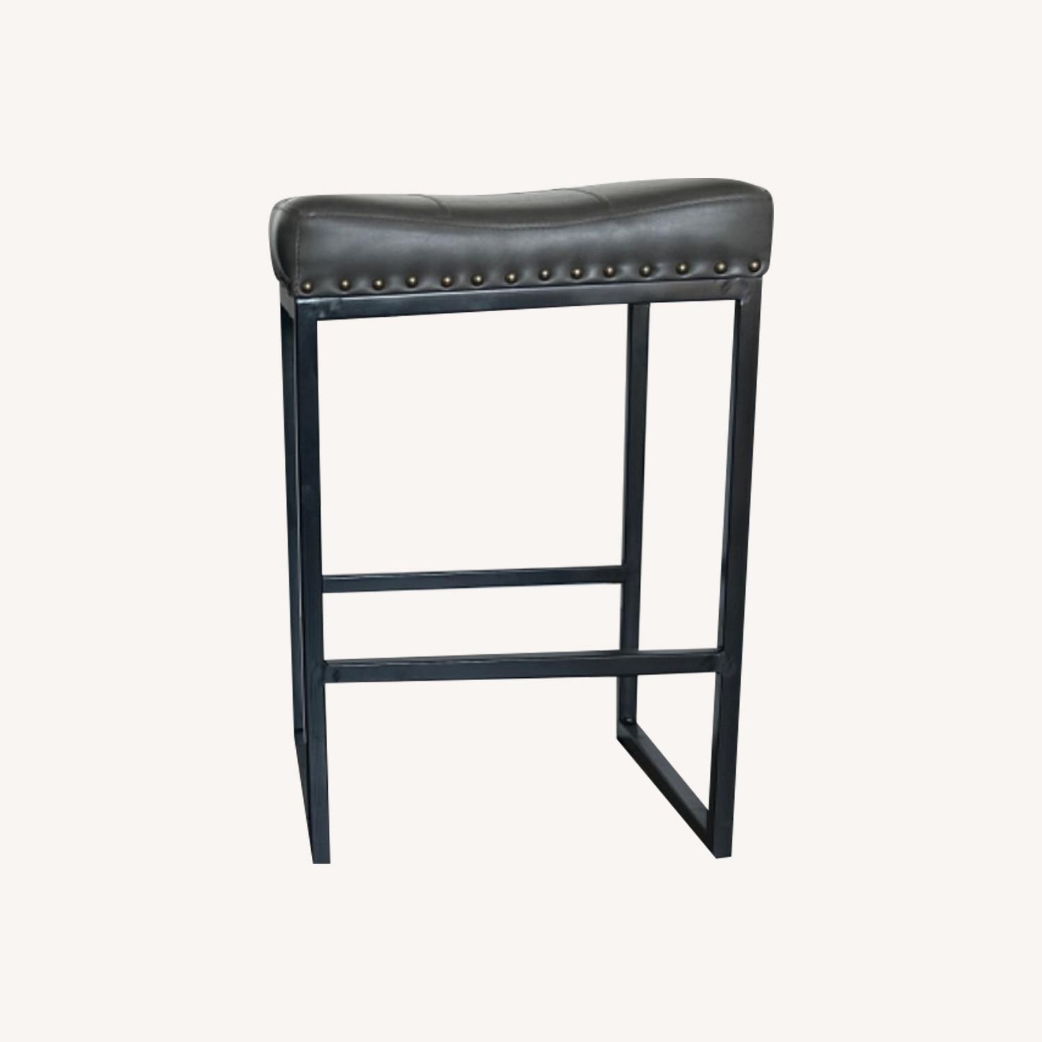 Set of 4 Greyblack Leather Kitchen/bar Stools AptDeco