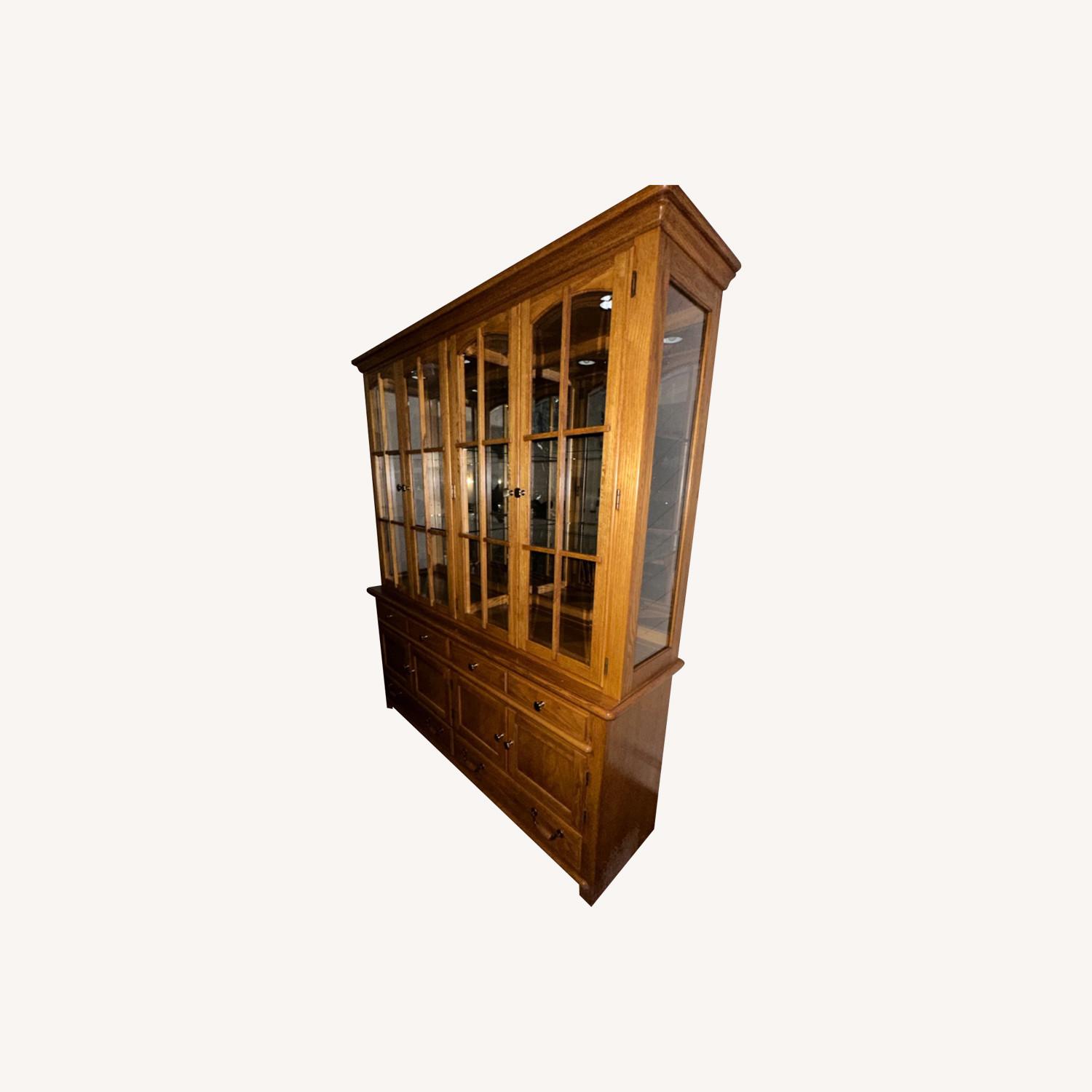 Thomasville American country China Cabinet/Buffet - image-0