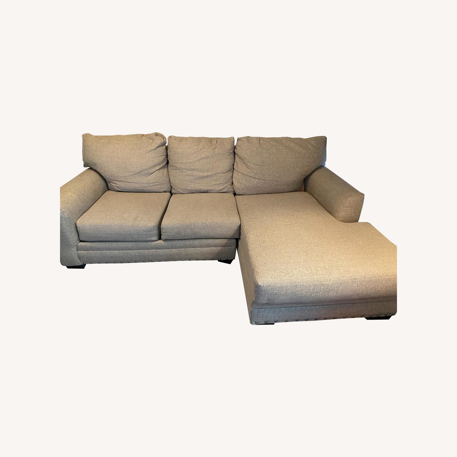 Bob's Cottage Chic Sectional AptDeco