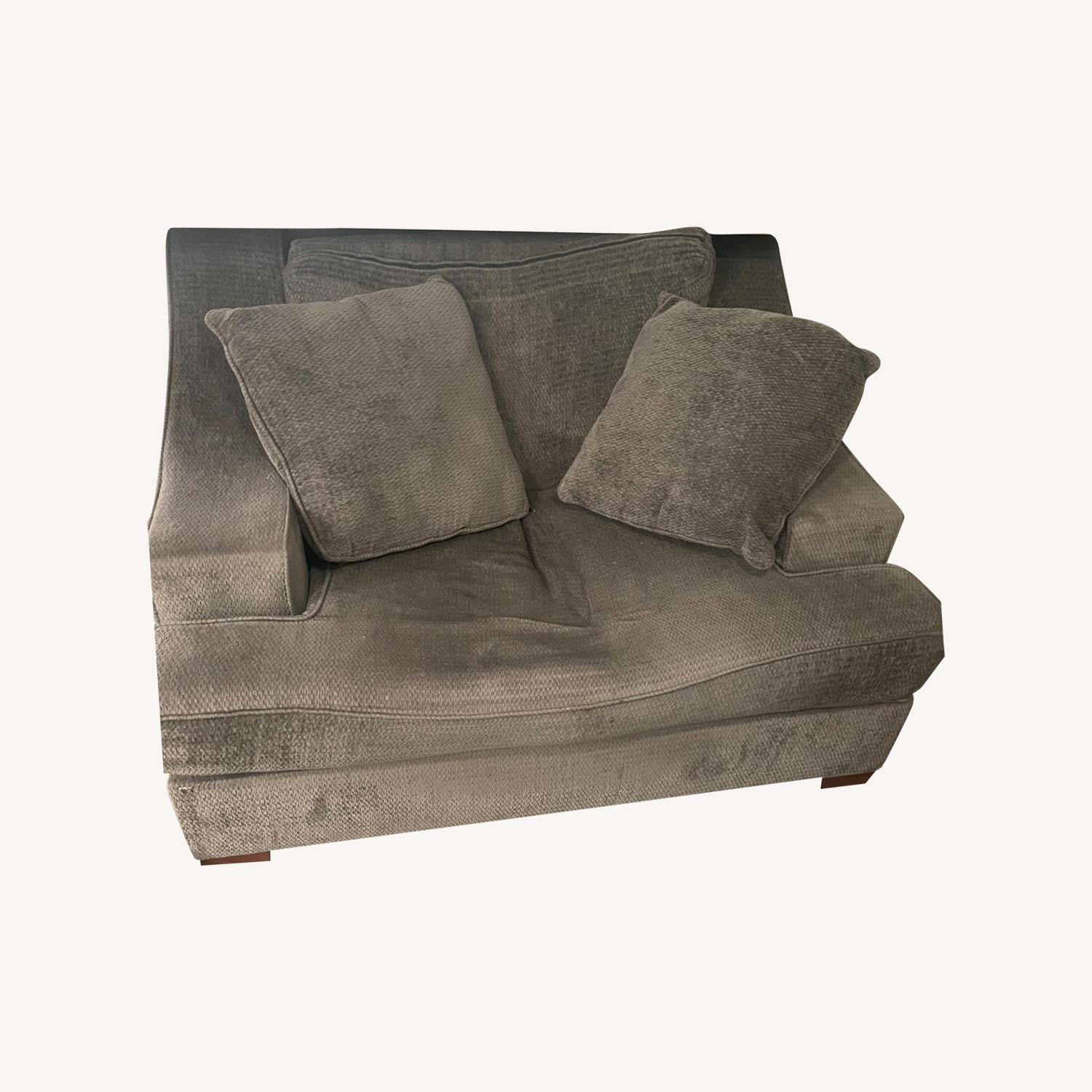 Gallery Furniture Loveseat - image-0