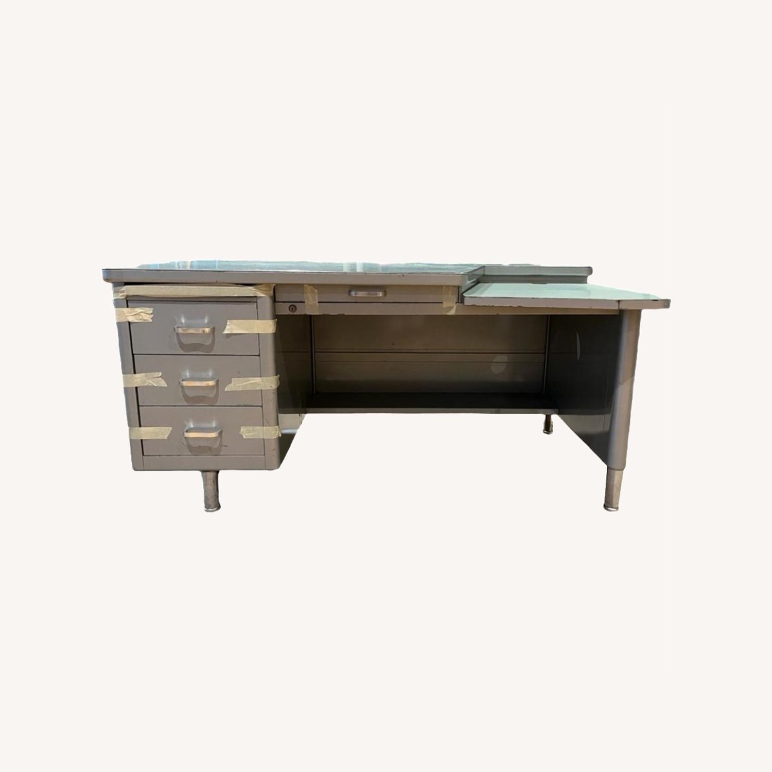 Steelcase Desk Vintage - image-0