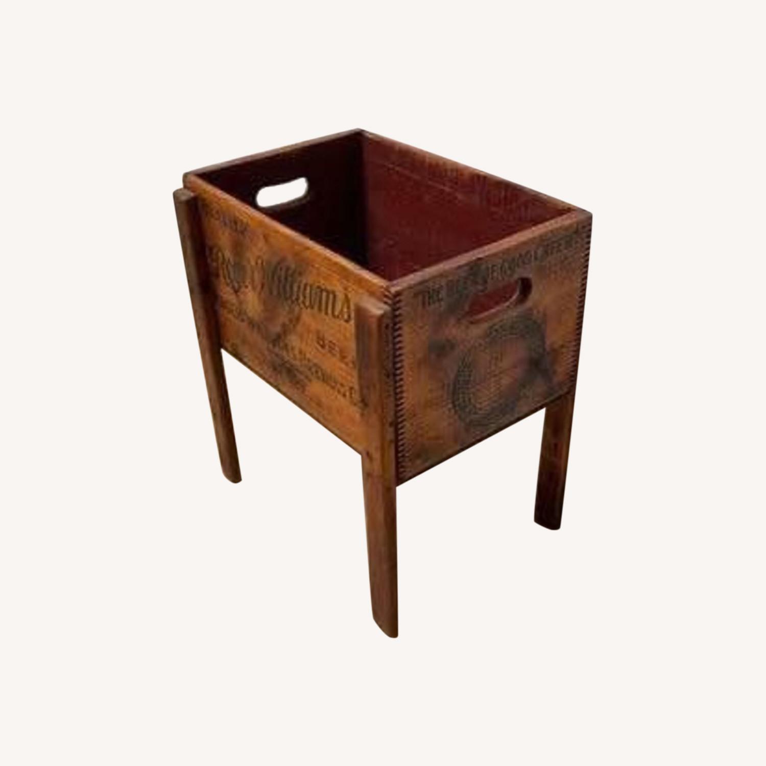 Vintage "Roger Williams Ale" Wooden Box/Crate - image-0