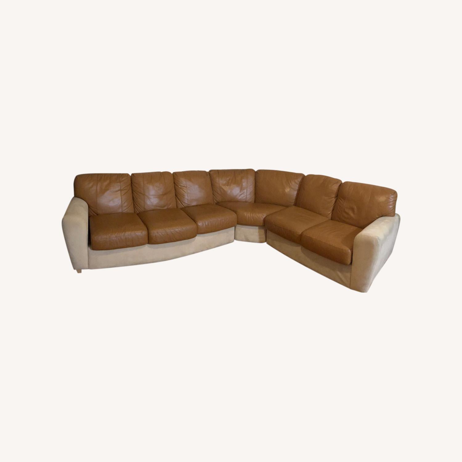 Three Pieces Sectional - image-0