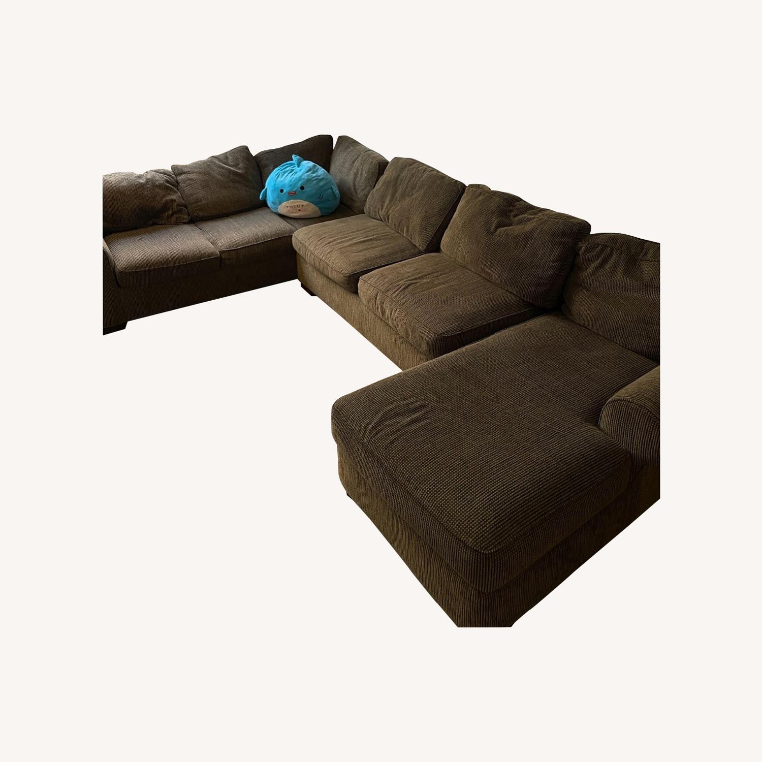 Comfy Brown Sectional Couch - image-0