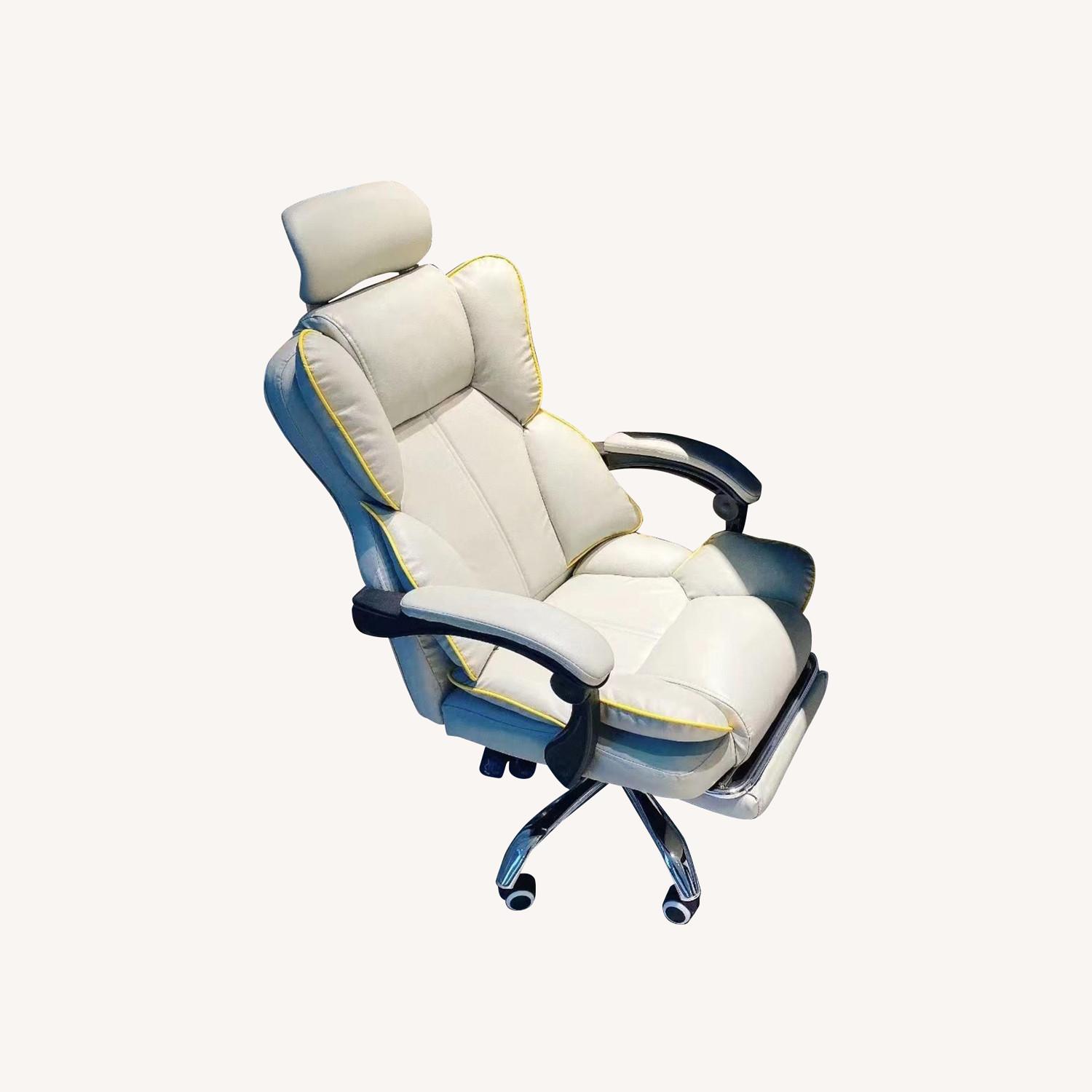 Office Chair - image-0