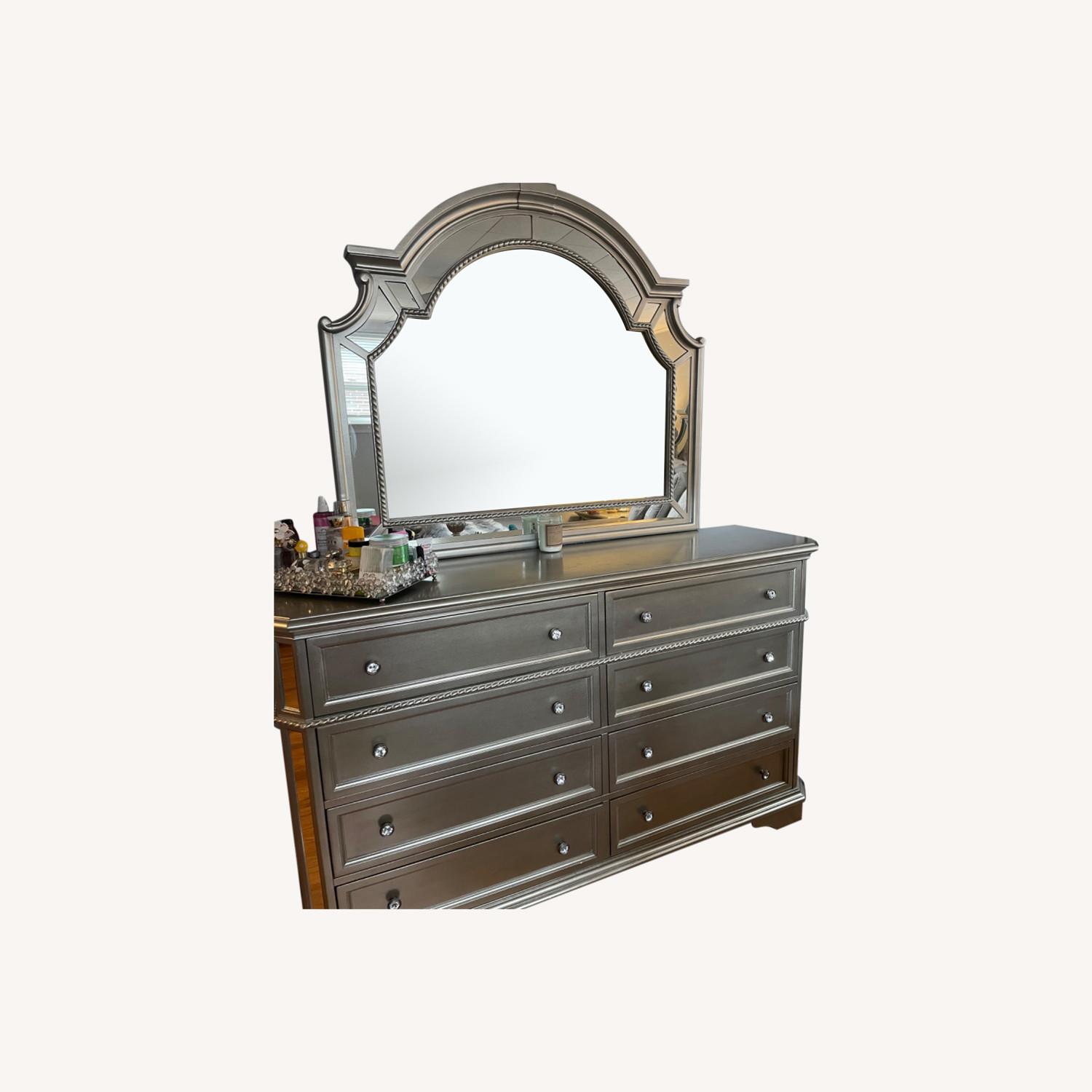 Silver Mirrored 8 Drawer Dresser With Mirror - image-0