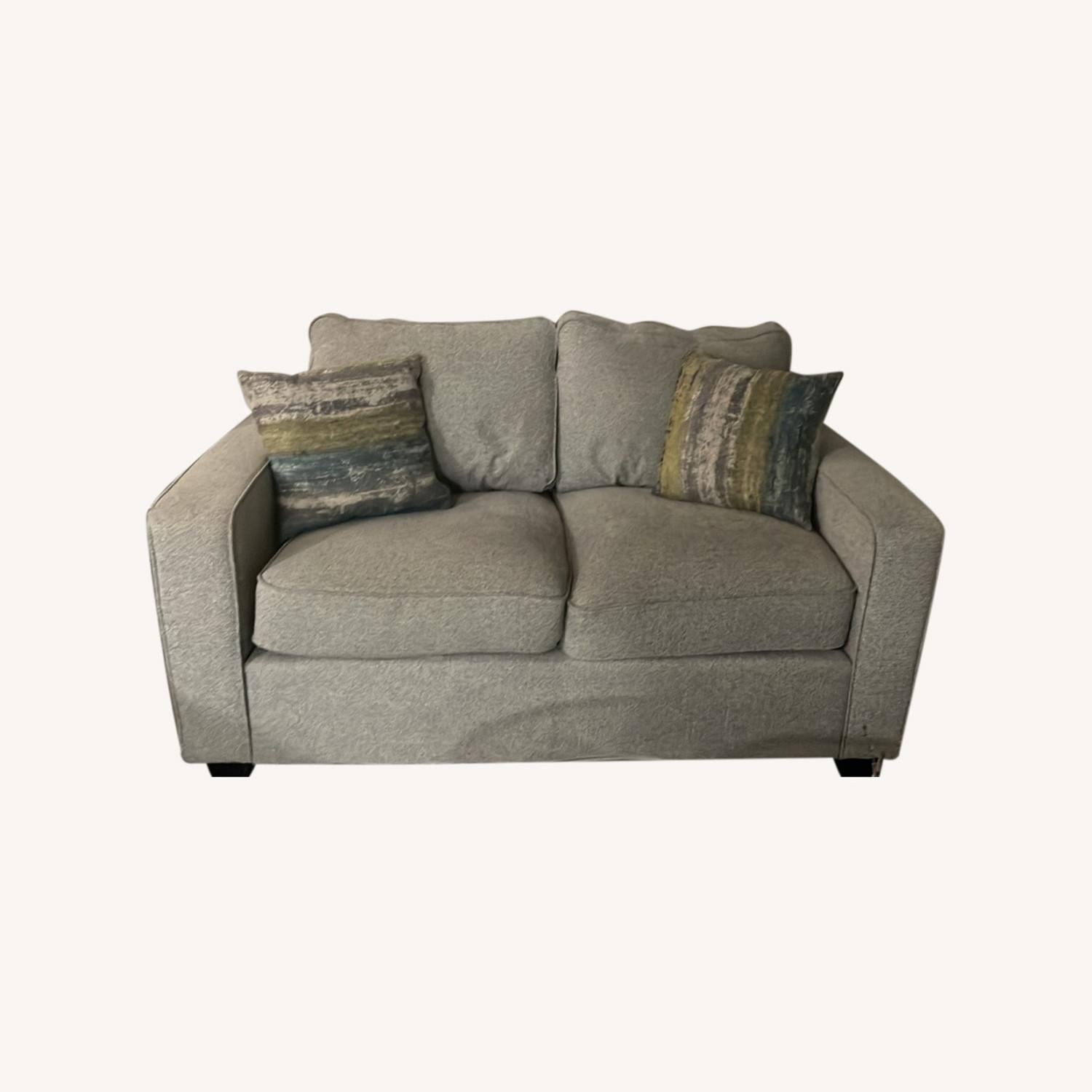 Gray Comfy Loveseat - image-0
