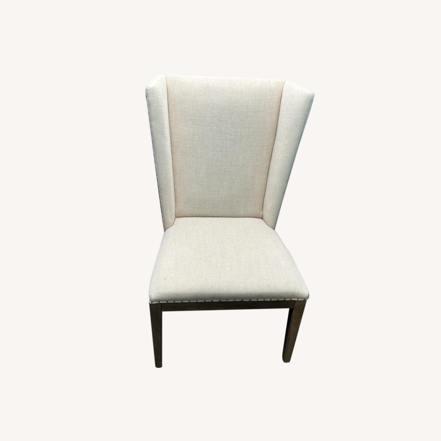 Armchair Neutral - image-0