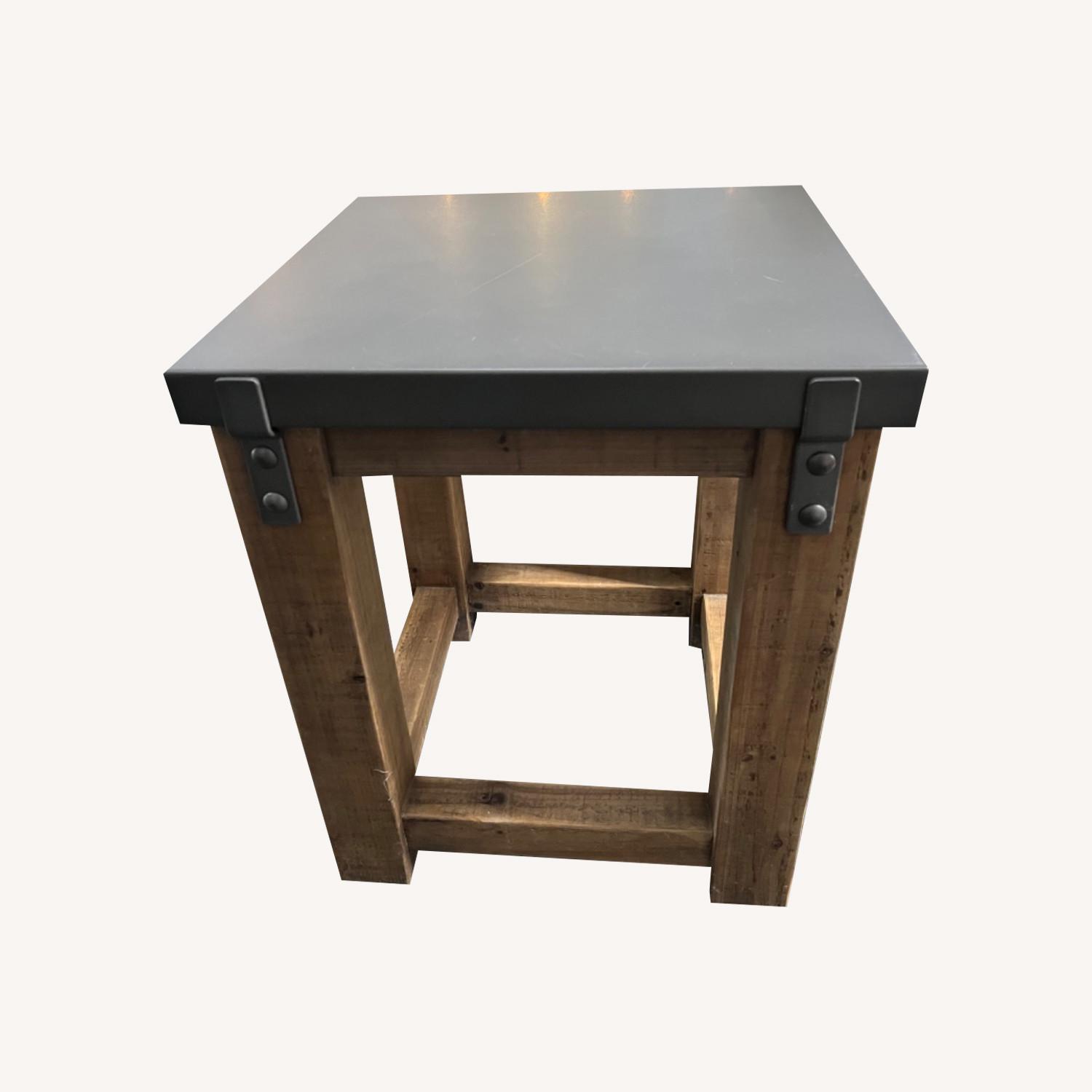 Restoration Hardware Reclaimed Wood & Zinc Table AptDeco