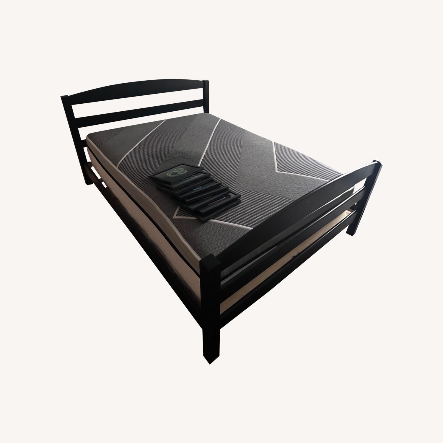 Kids Full Size Bed - image-0