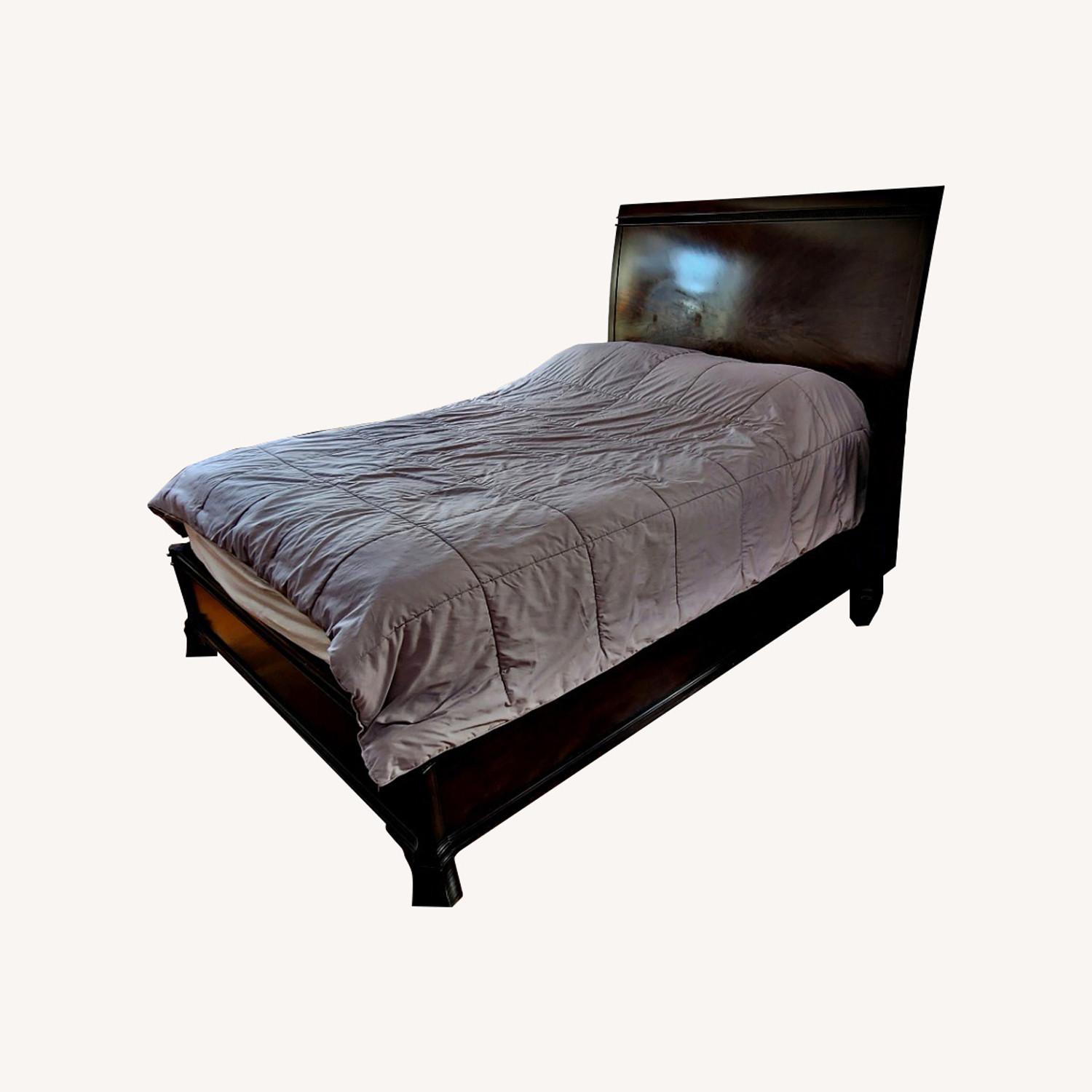 Macy's Queen Bed Solid Wood AptDeco