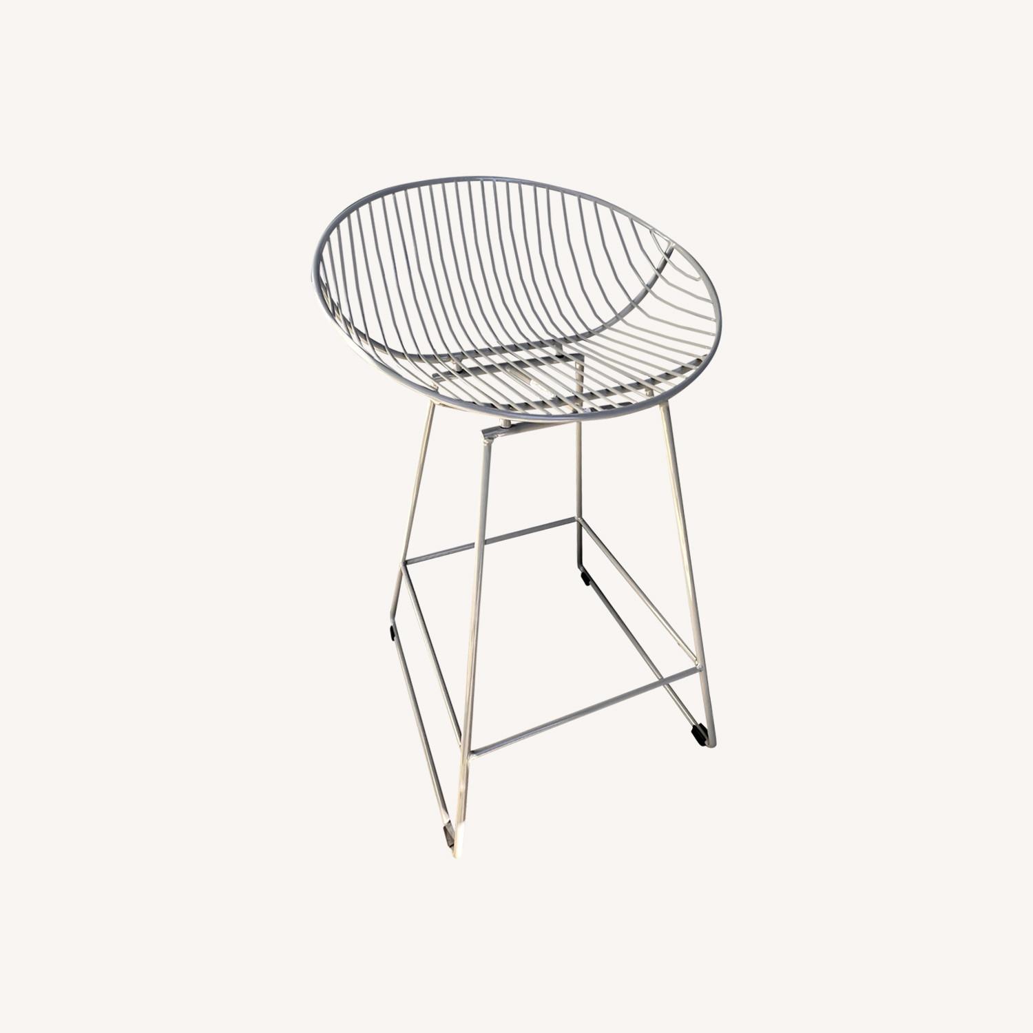 Stylish Counter Stool - image-0