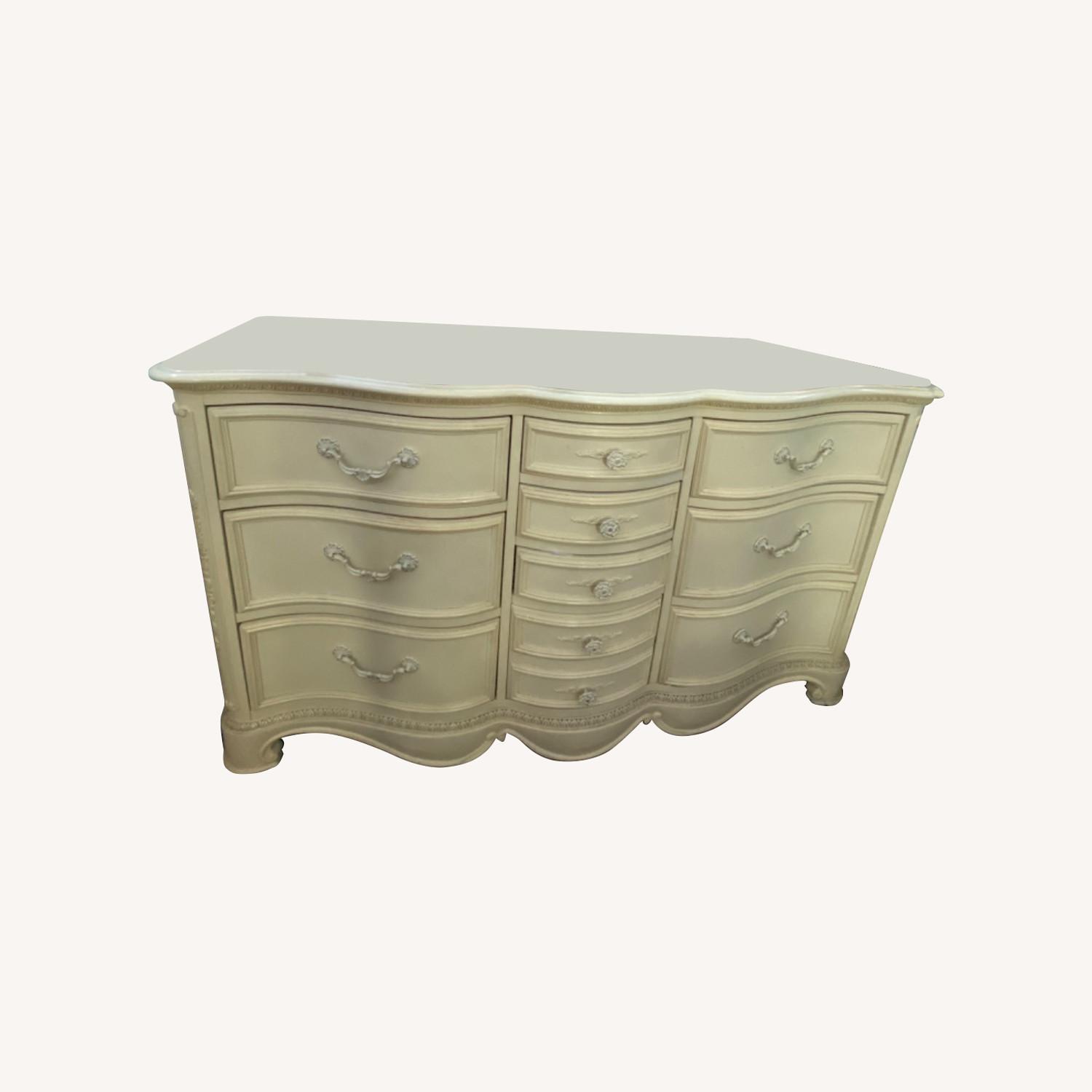 Jessica Mcclintock Dresser - AptDeco