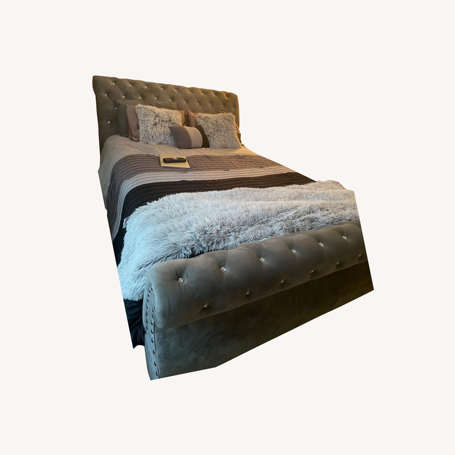 Grey Velvet Sleigh Bed w Rhinestone Accent - image-0