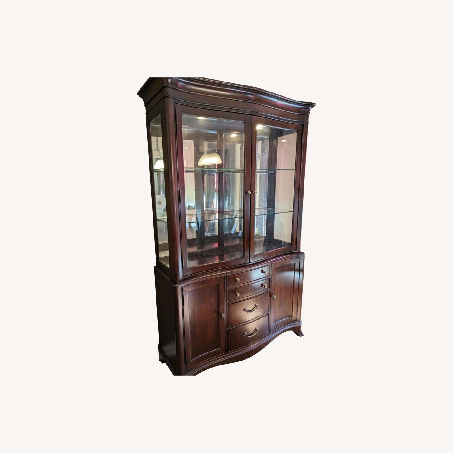 Raymour & Flanigan Keira China AptDeco