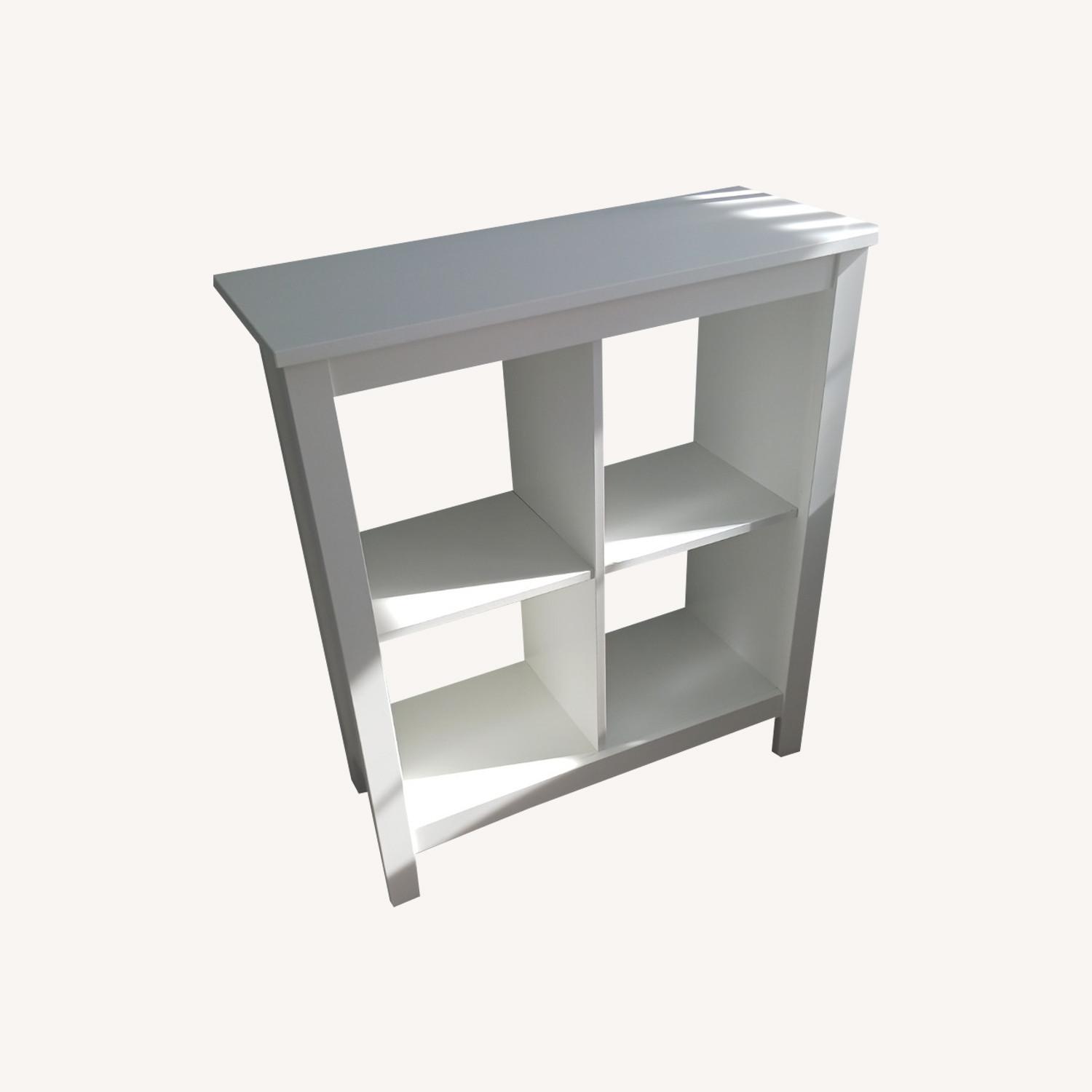 IKEA TOMNS 4-squade White Shelving Unit - image-0
