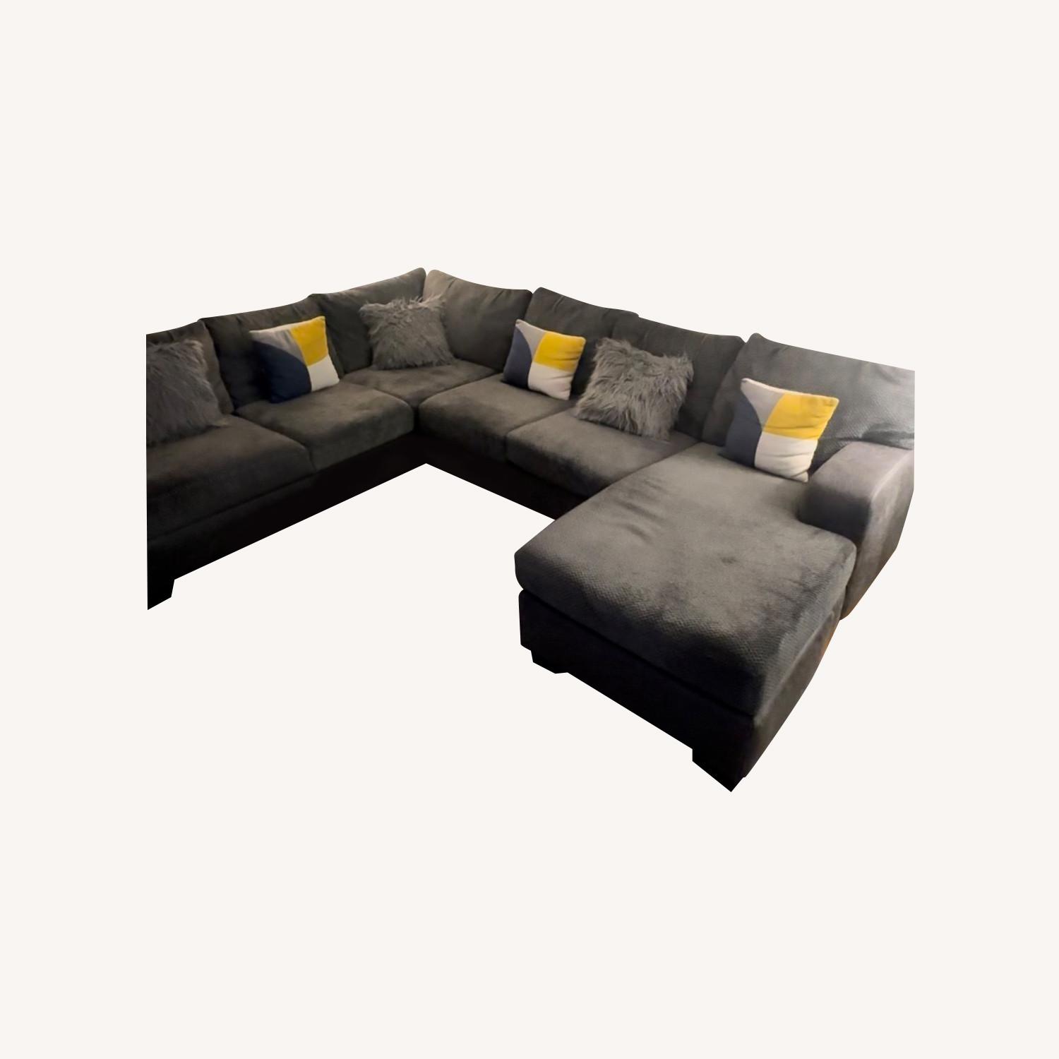 Raymour & Flanigan 3 Piece Sectional - image-0