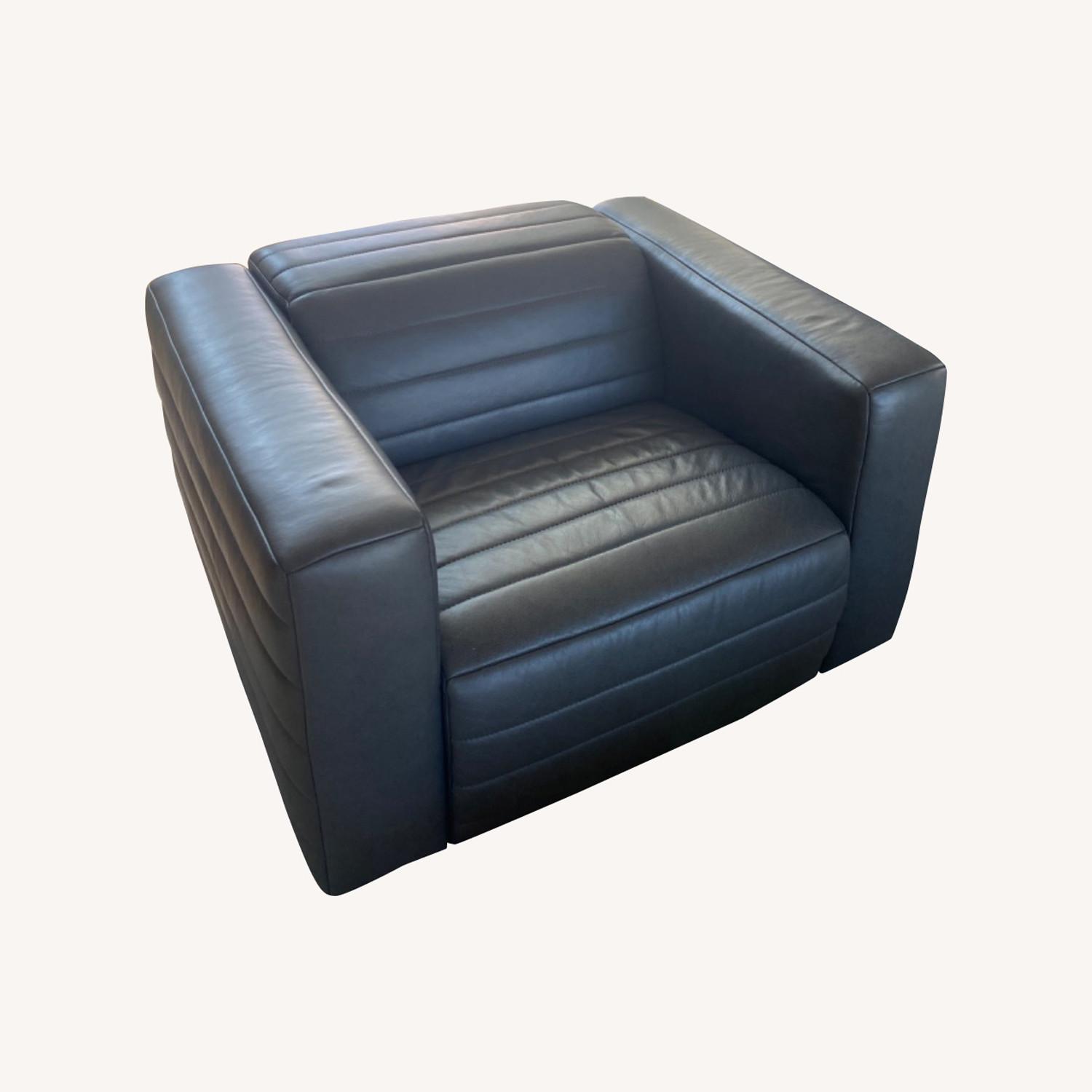 Hooker Chatelain Power Recliner with Power Headrest Gray - image-0