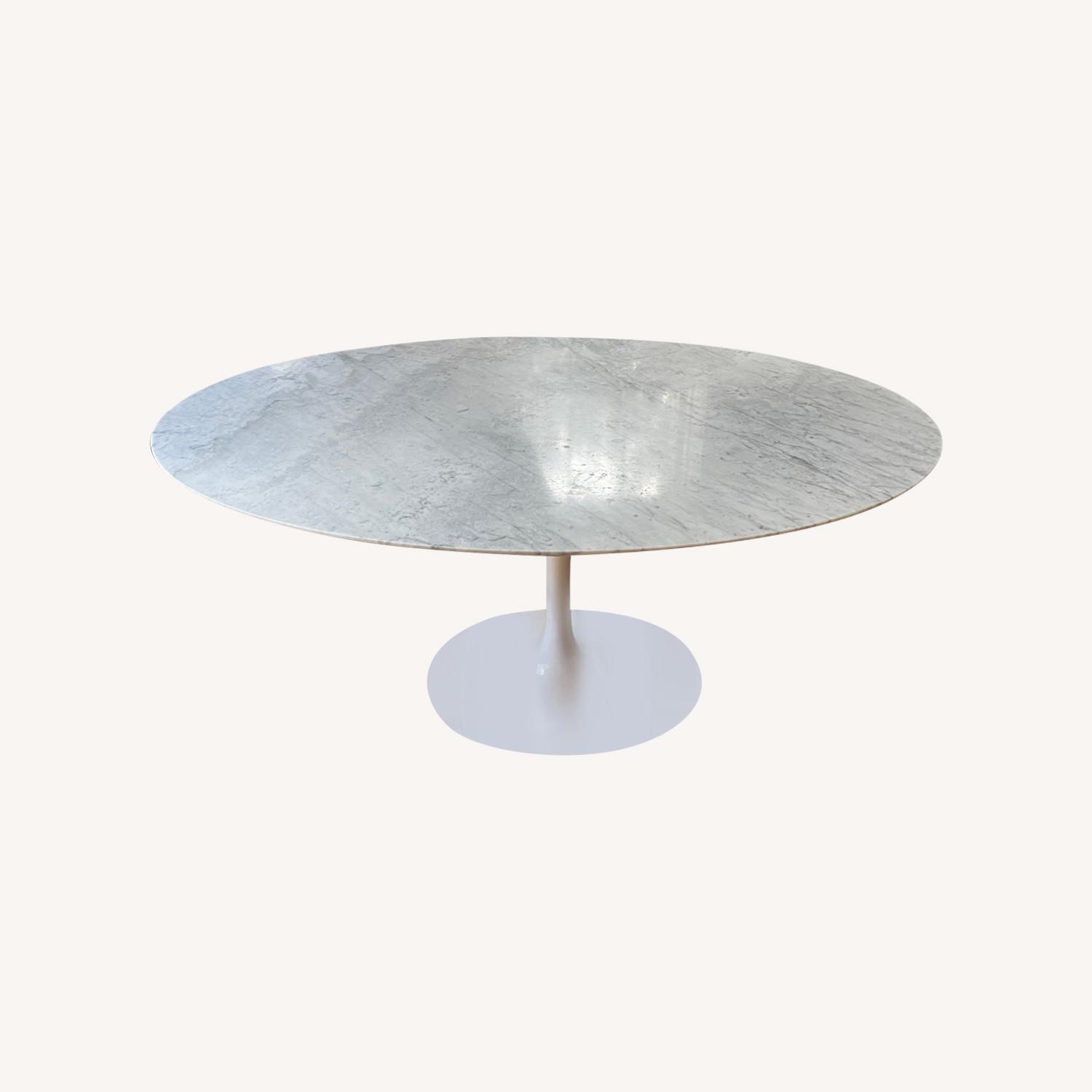 Tulip Table Oval - Carrara Marble (Saarinen Table) - image-0