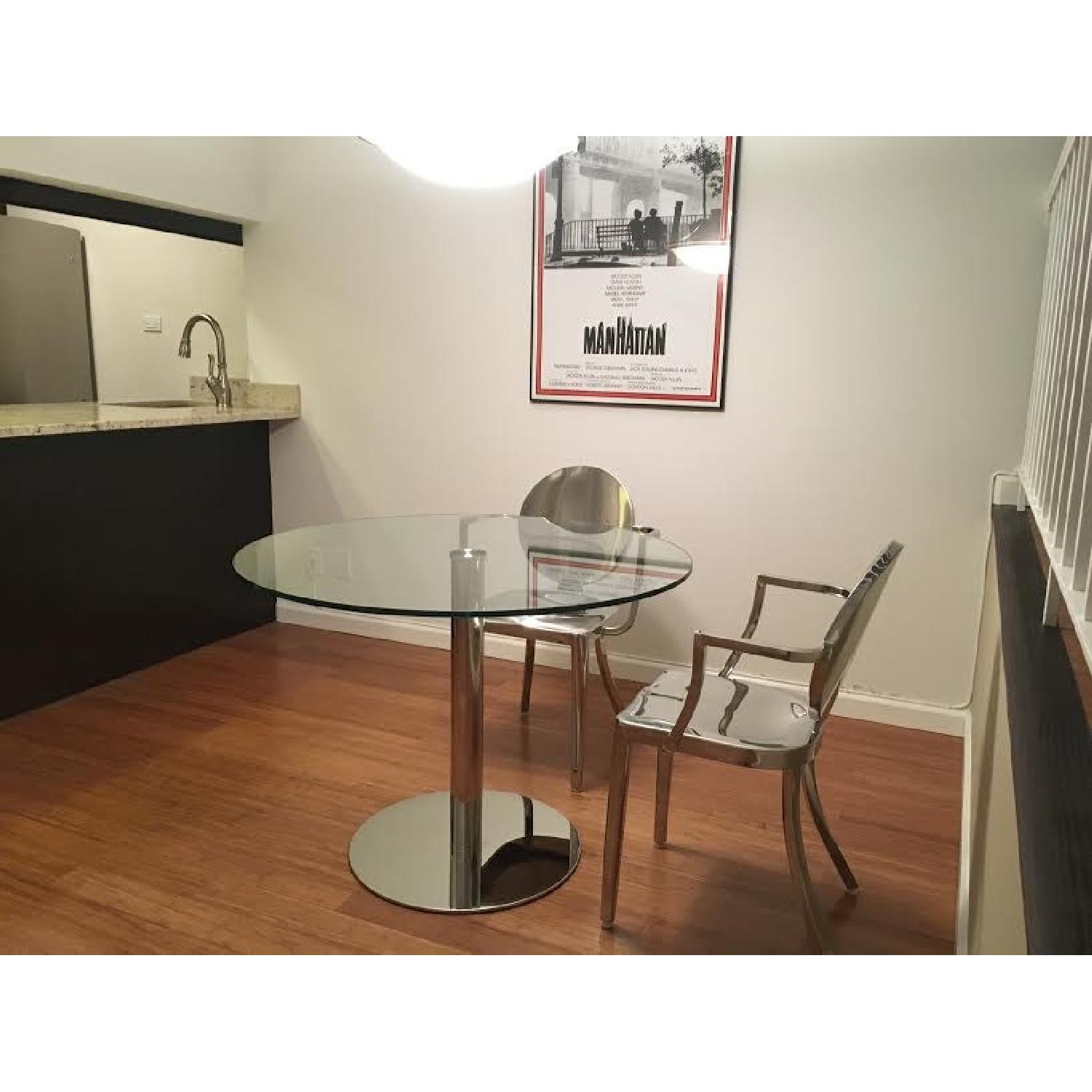 Modani Round Glass Dining table w/ Ivy Metallic Chairs AptDeco