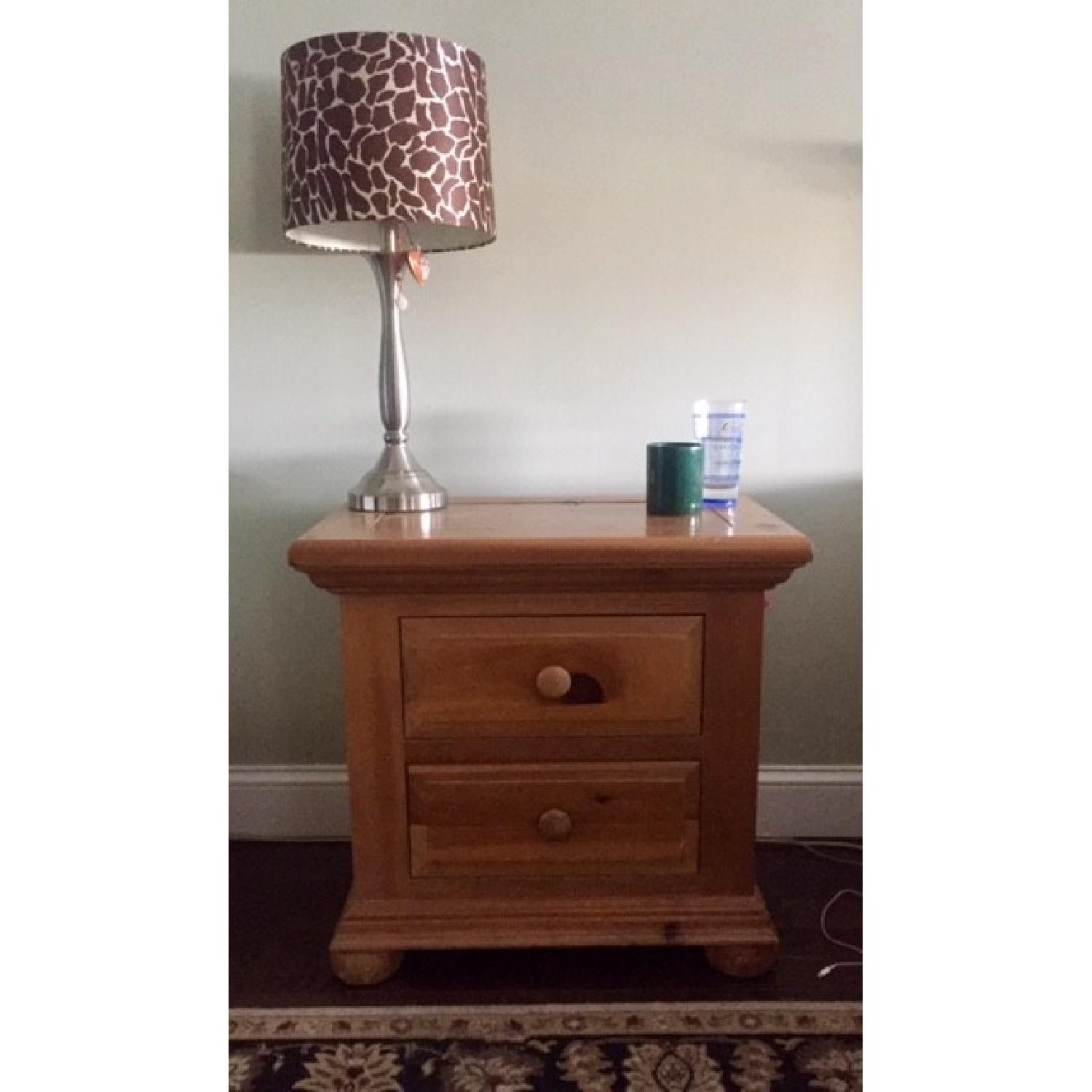 Broyhill 3 Piece Bedroom Set - image-5