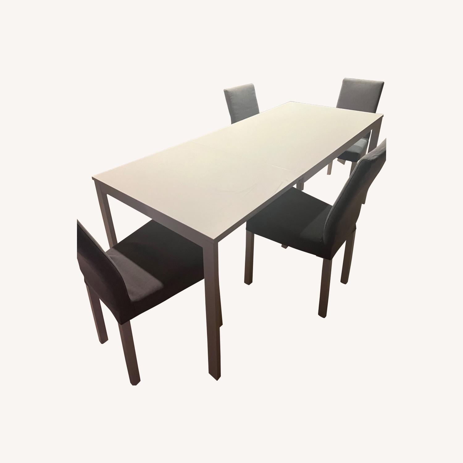IKEA Vangsta Extendable Table with 4 Chairs - image-0