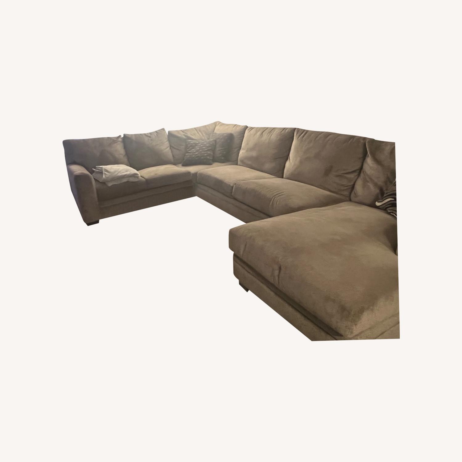 Bob's Luxe Right Arm Facing Sectional with Chaise - image-0