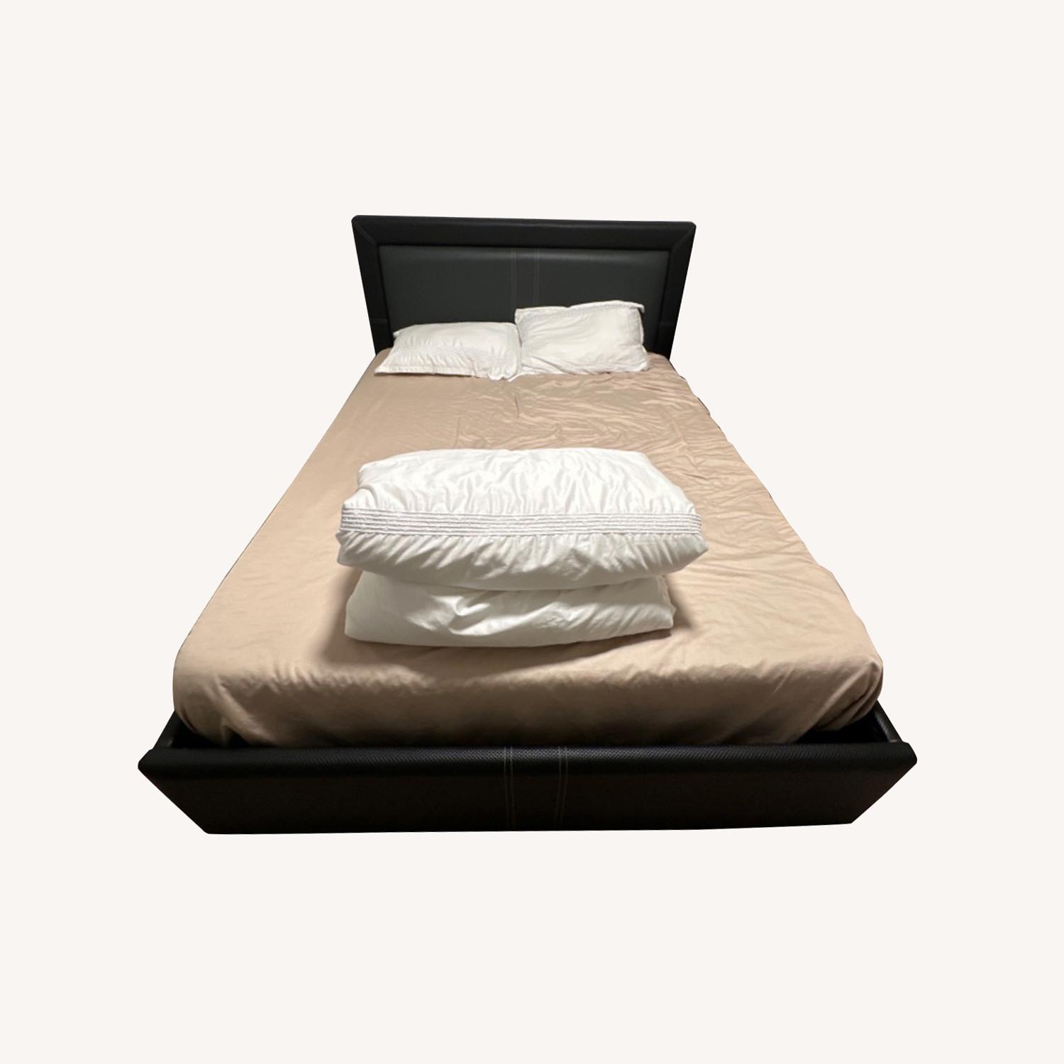 Queen Size Bed Leather Material - image-0