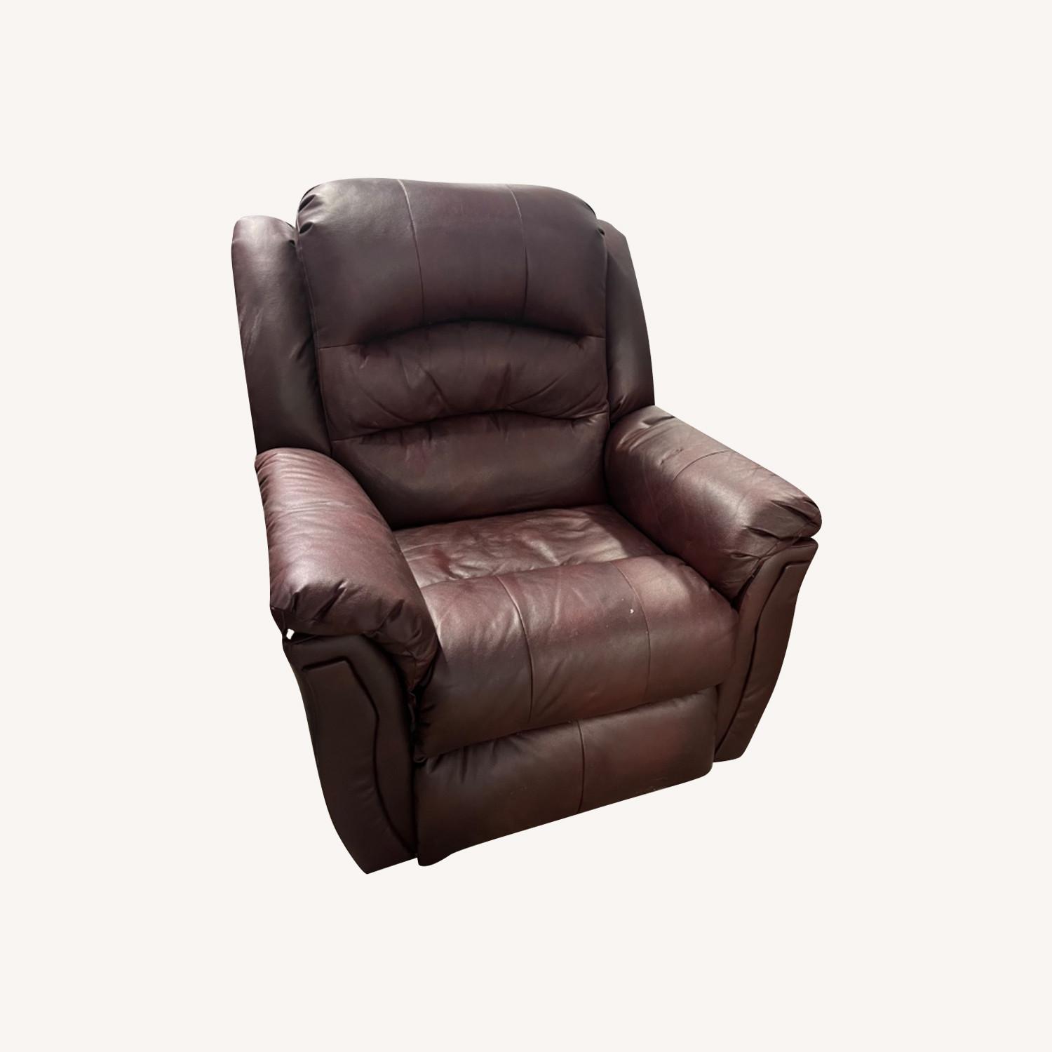 Best Home Furnishings Recliner - image-0