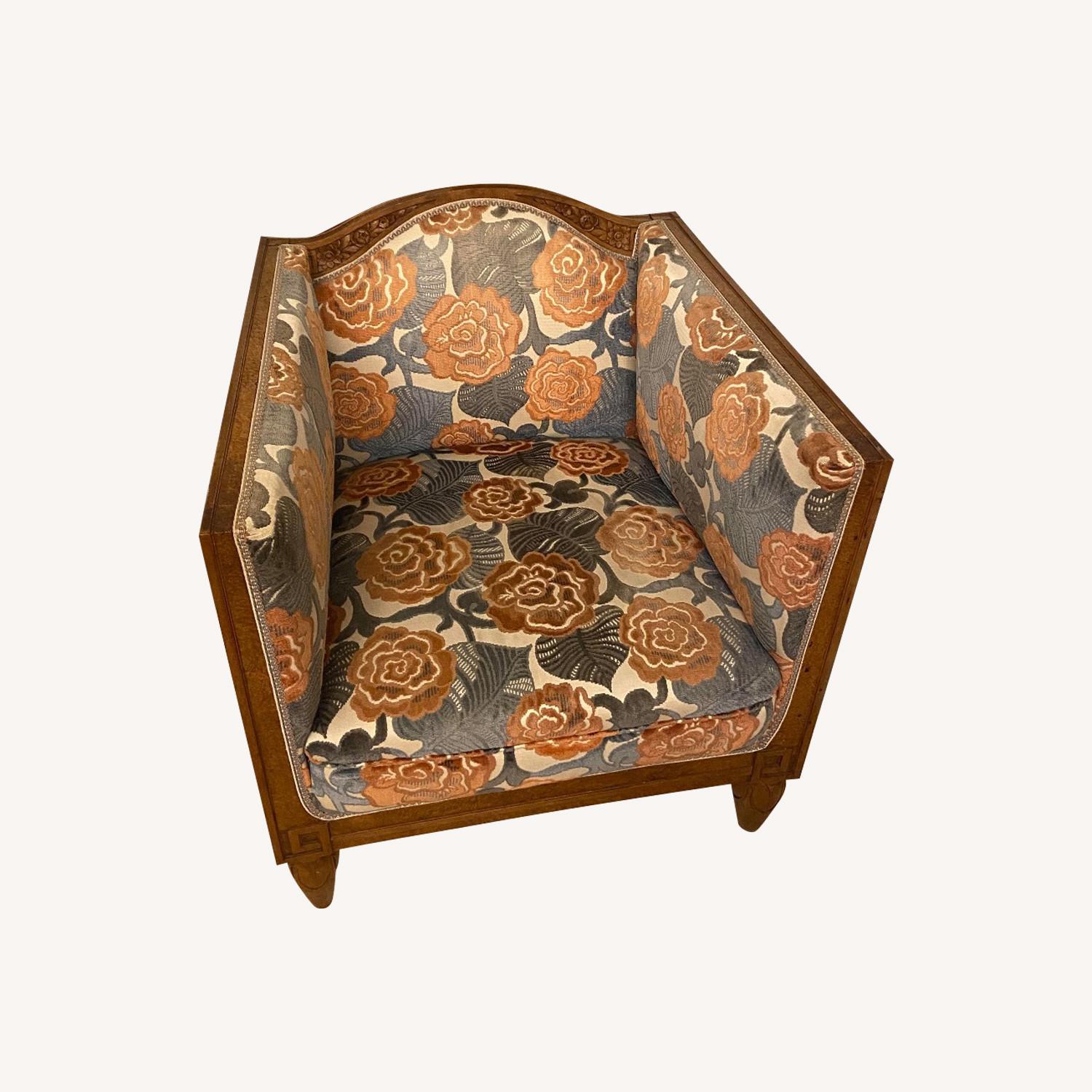 Set of French Art Deco Accent Chairs - image-0