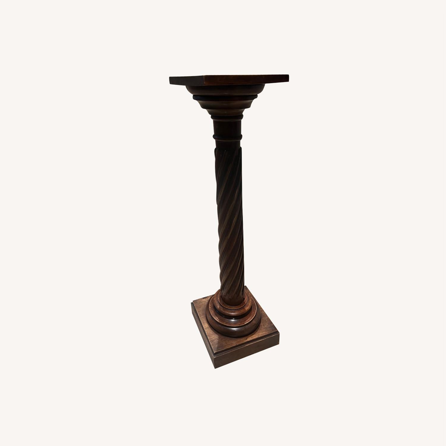 Retro Column Antique Column - AptDeco
