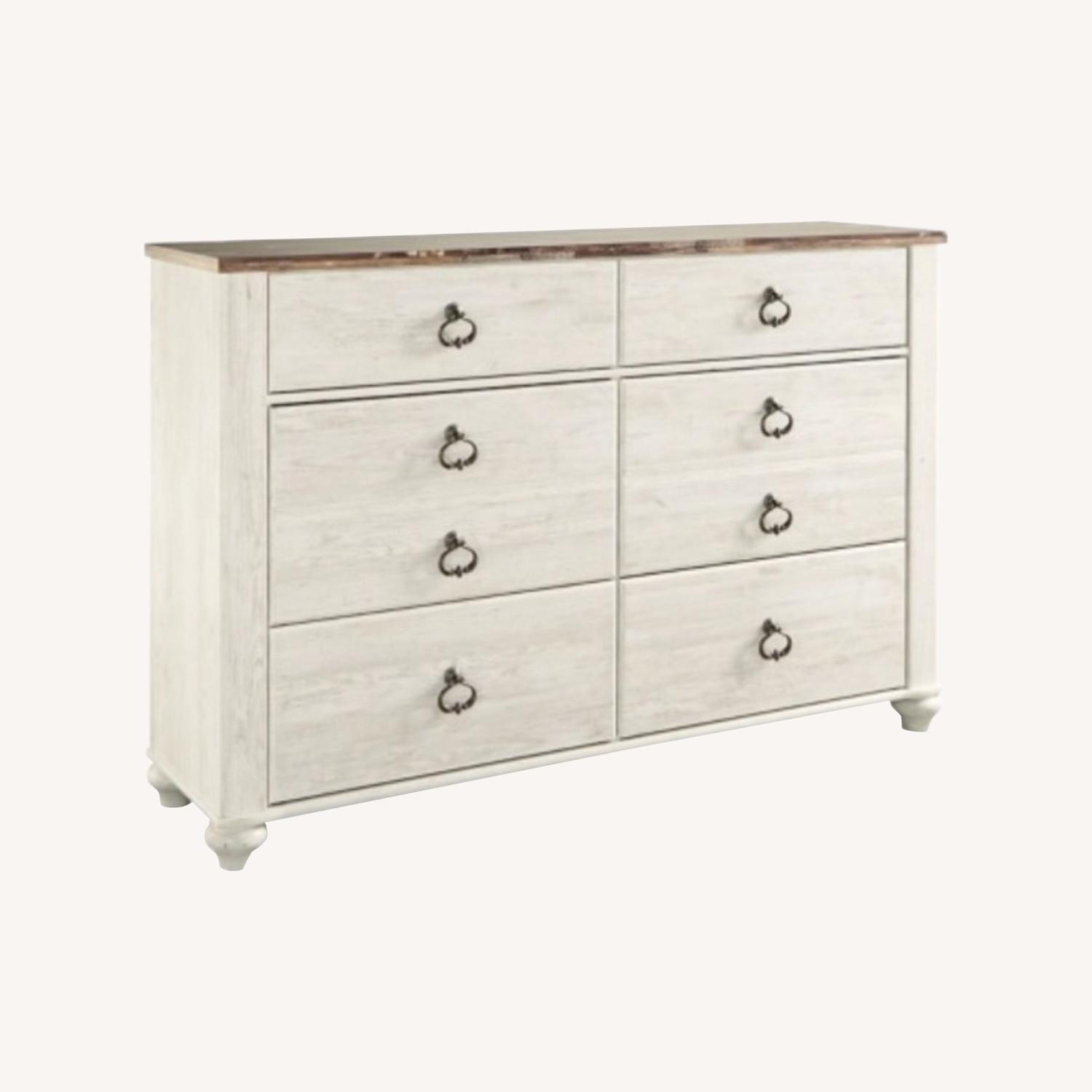 Willowton Dresser by Ashley Furniture - image-0