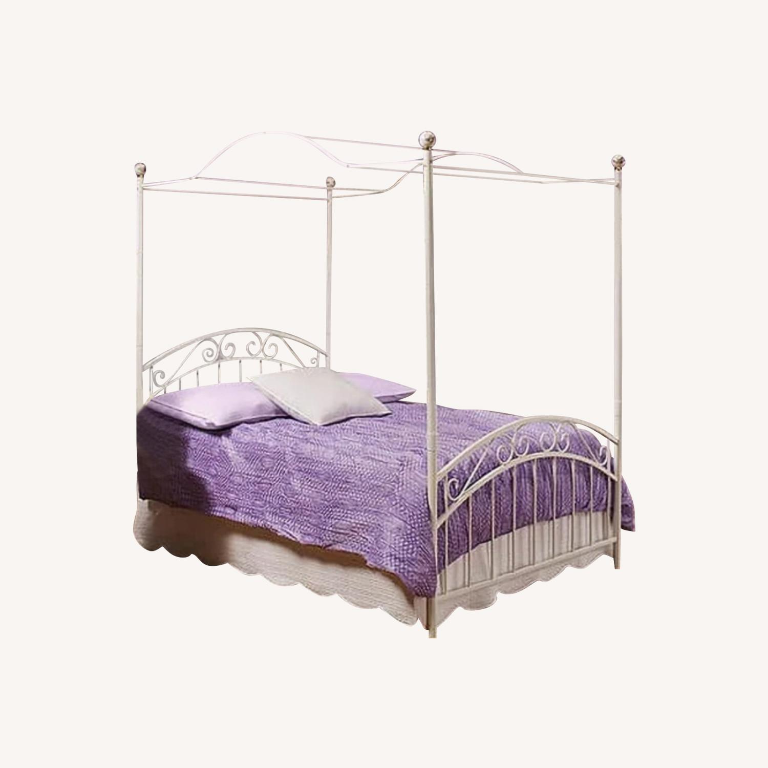 Emily Full Canopy Bed - image-0