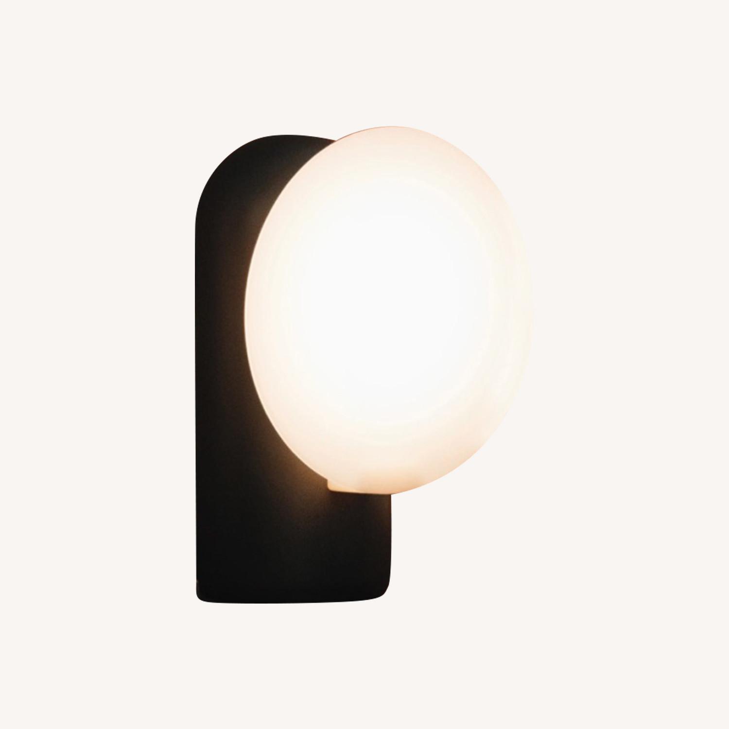 Gantri Disc Lamp - image-0