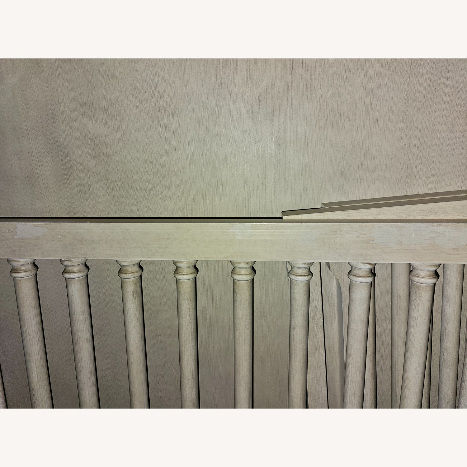 Bellina Baby Crib (Including Converter Piece) - image-8