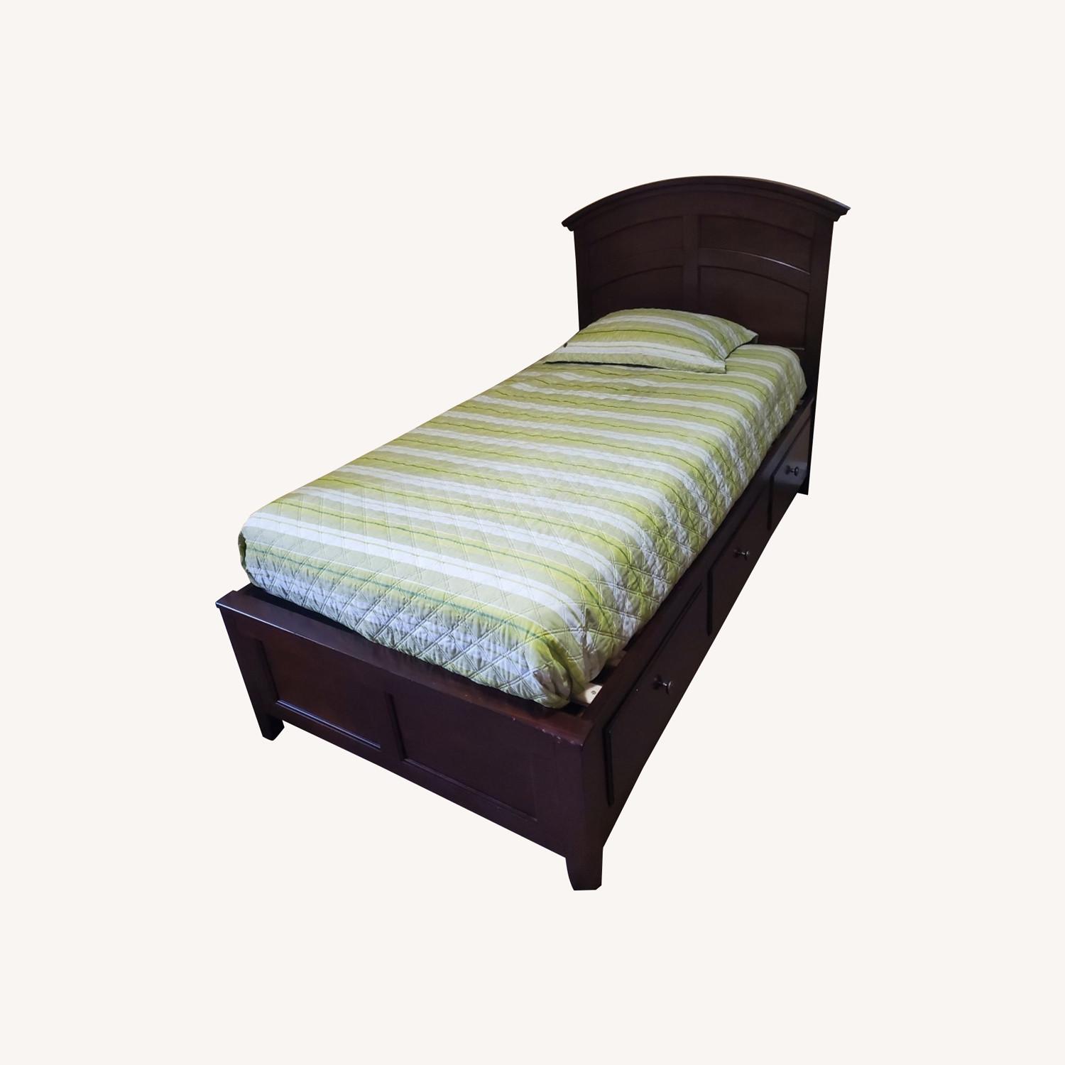 Space Saver Twin Bed - image-0