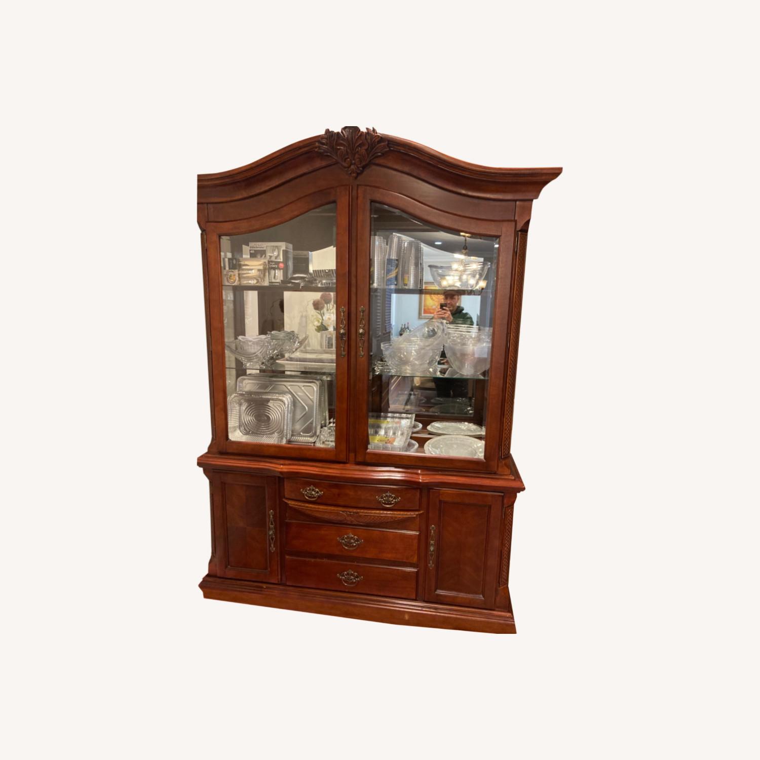 China Closet - image-0