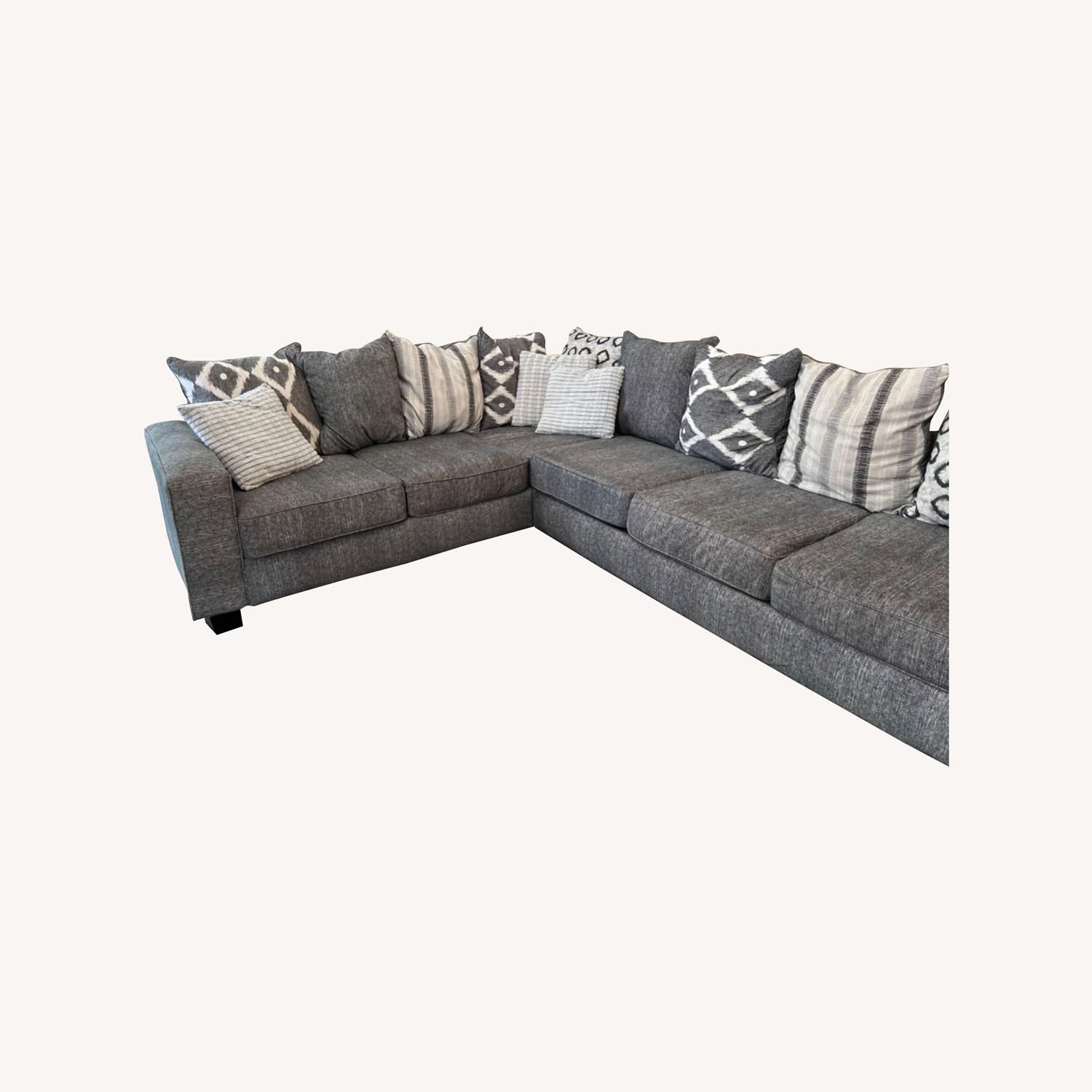 Gray / White Sofa - image-0
