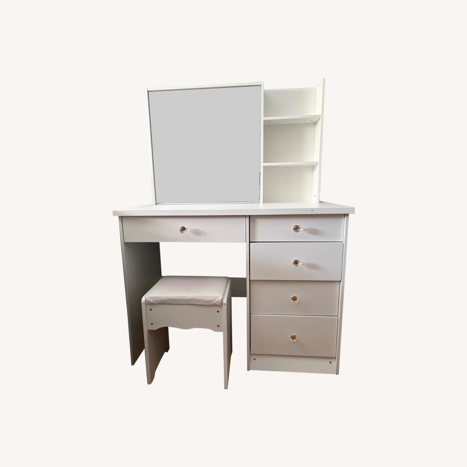 Modern Vanity Set - image-0
