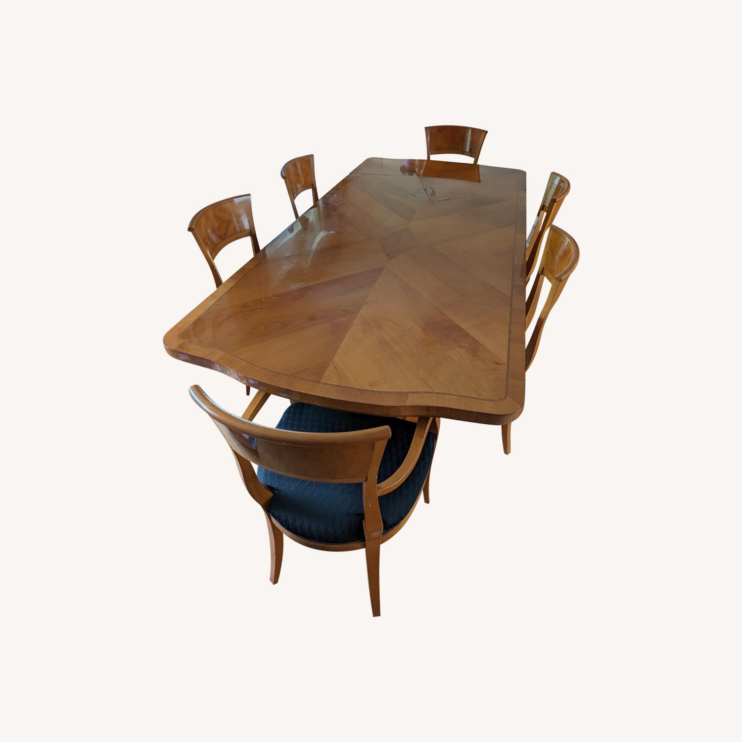 Extendable Dining Table + 6 Chairs + 2 Leaves - AptDeco