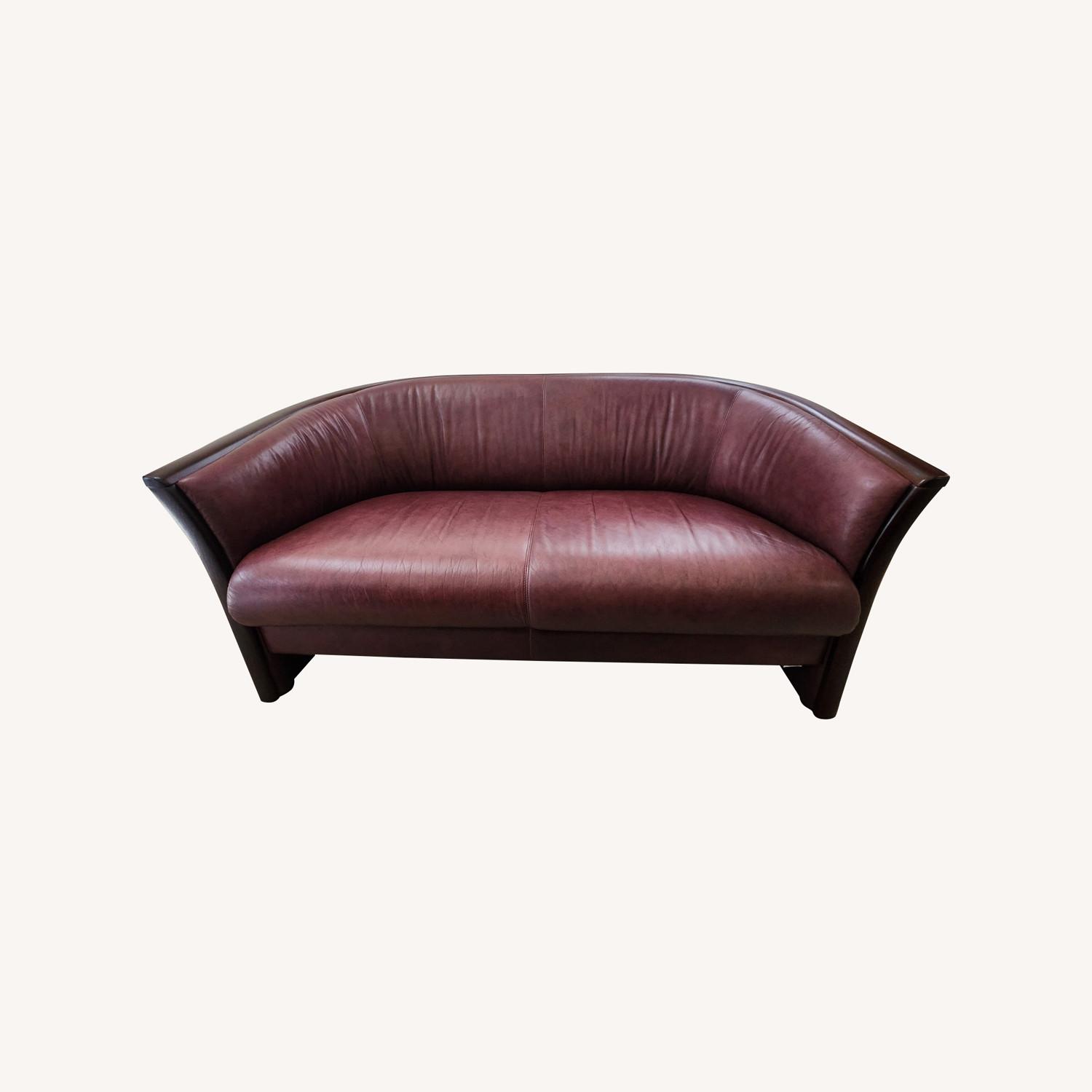 Ekornes Manhattan Leather Loveseat AptDeco