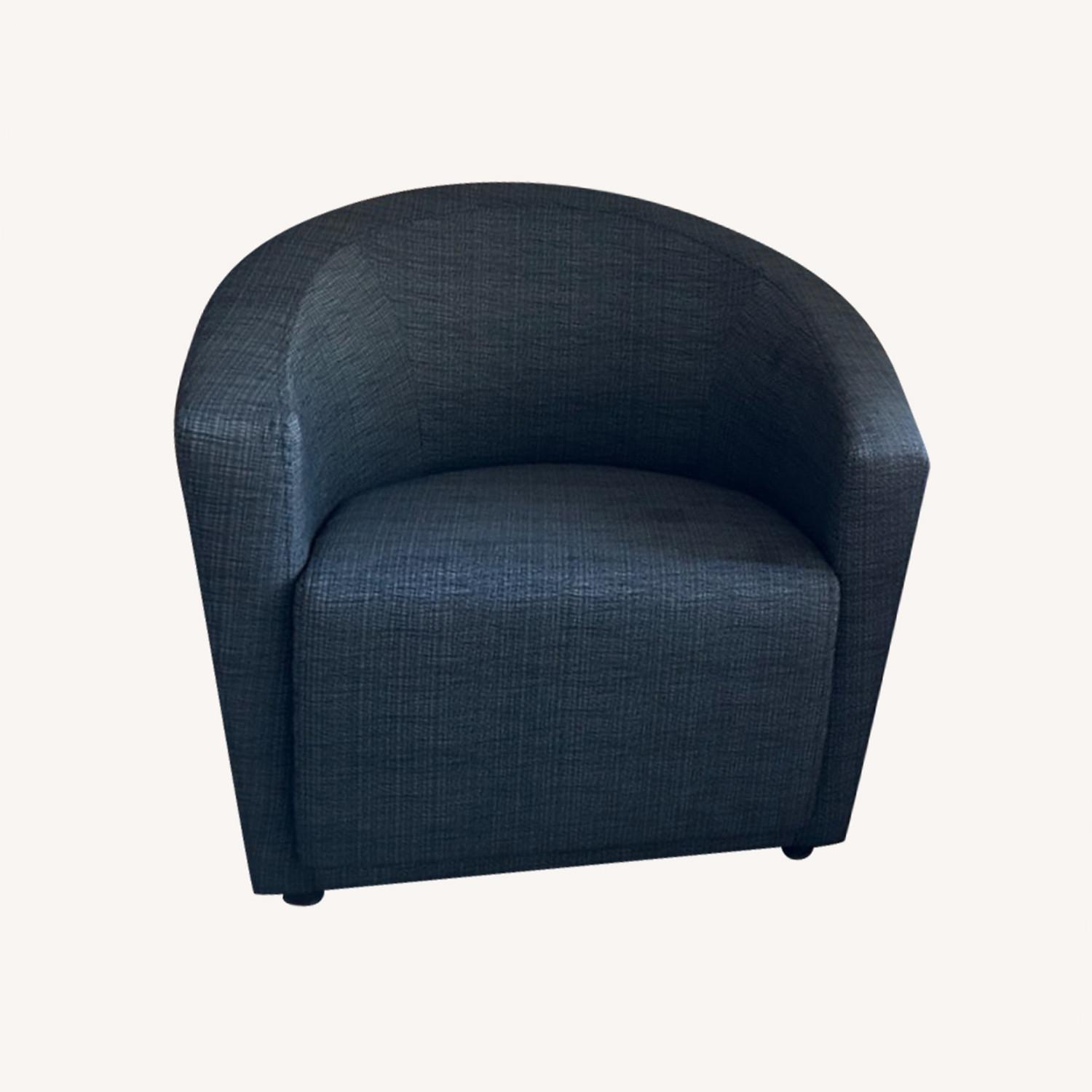 Steelcase Turnstone Jenny Round Low Chairs - image-0