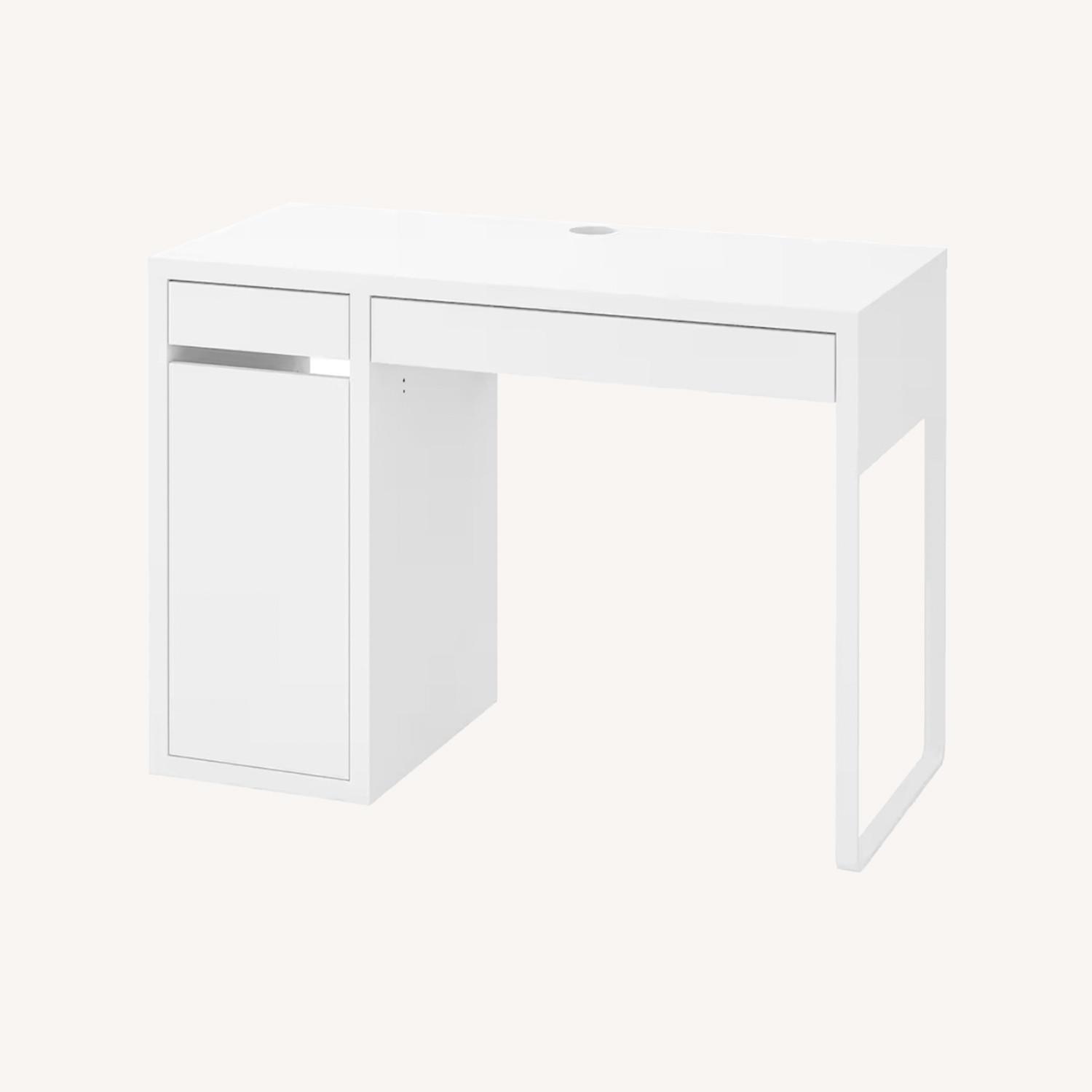 IKEA DETOLF ホワイト Amazon.com: (Ship from USA) IKEA DETOLF Glass - Door Cabinet