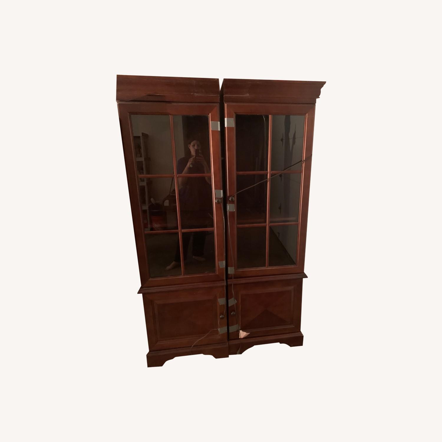 Raymour & Flanigan Table and 2 Cabinet Storage - image-0